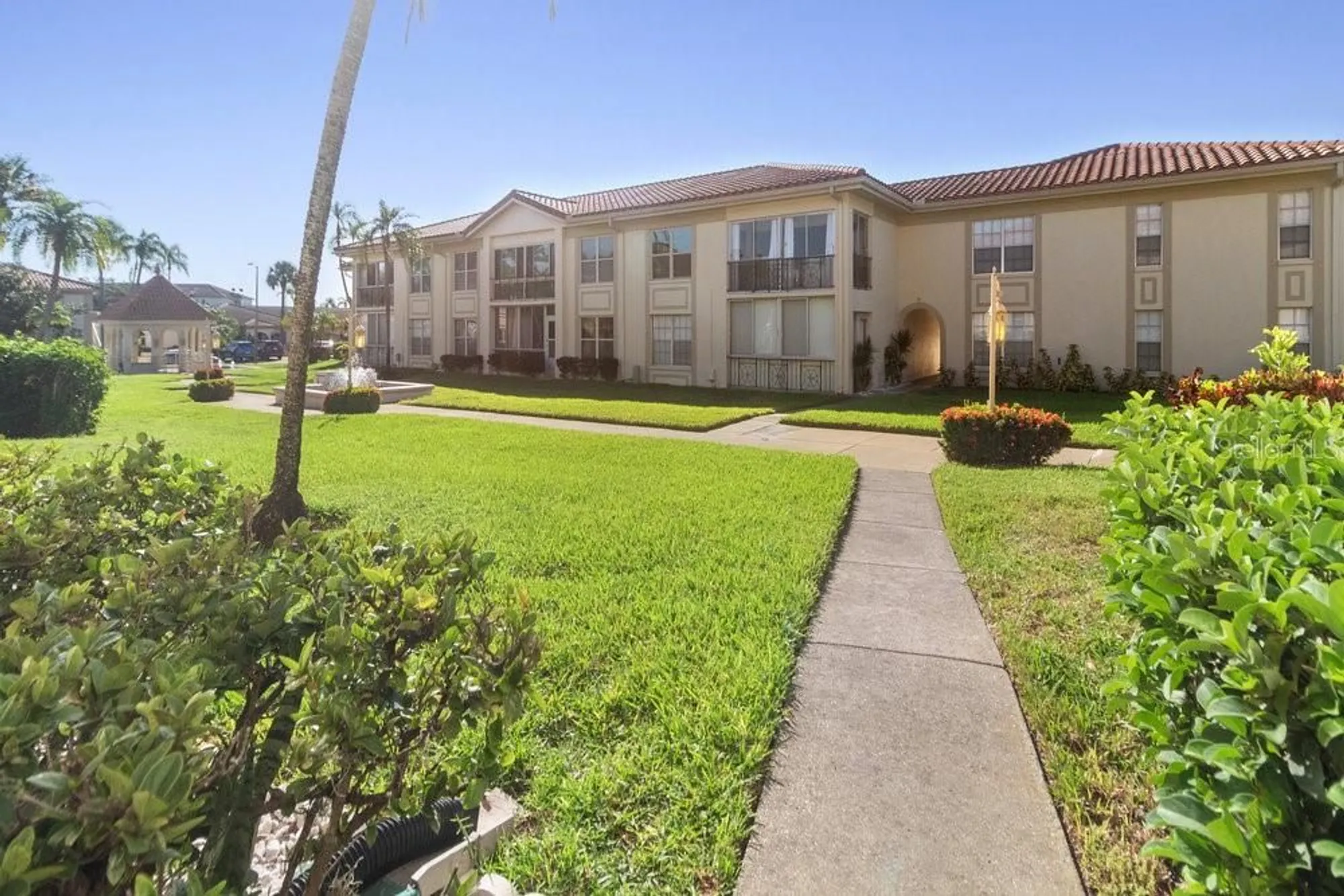 Property Slideshow image 17 of 29 | 19029 us highway 19 n unit 4 bldg 2 -, Clearwater, FL, 33764