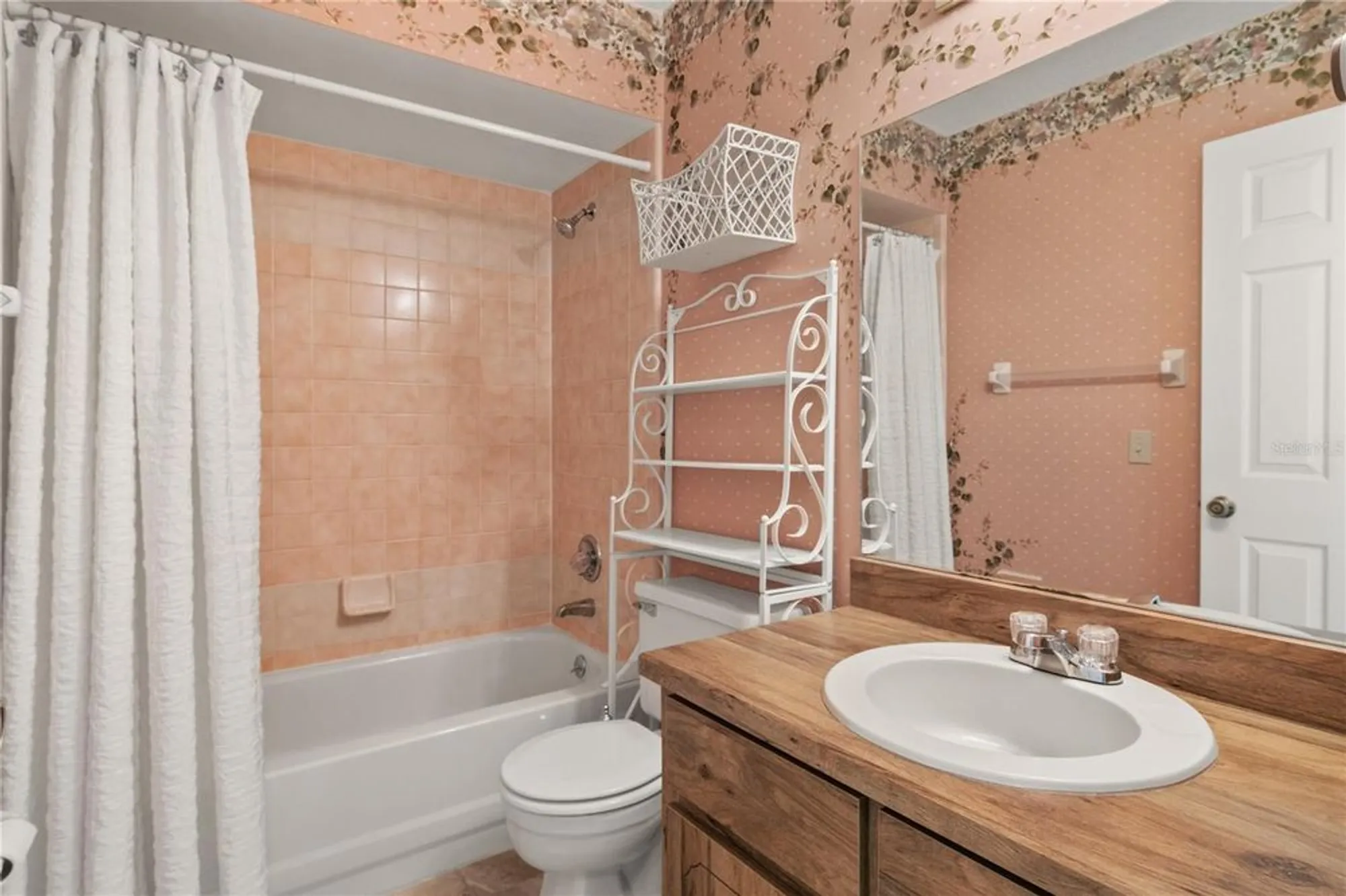 Property Slideshow image 31 of 52 | 100 bittern ct, Daytona Beach, FL, 32119