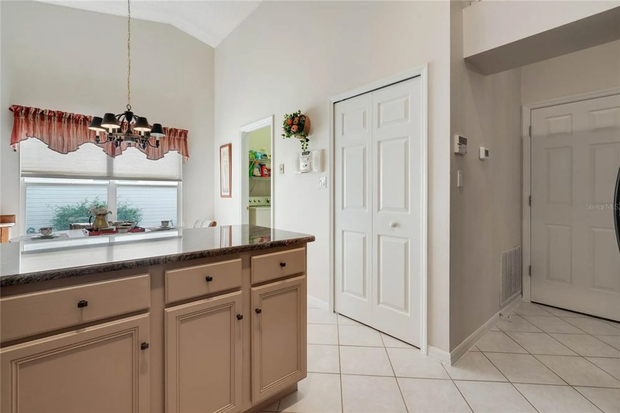 Property Slideshow image 24 of 59 | 25274 lost oak cir, Leesburg, FL, 34748