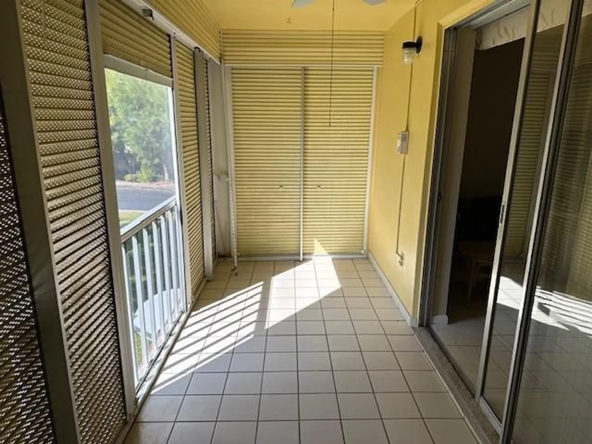 Property Slideshow image 17 of 26 | 7950 nw 5th ct 208, Margate, FL, 33063