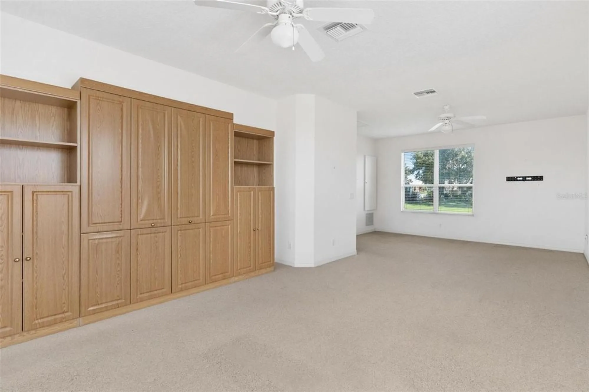 Property Slideshow image 33 of 73 | 5789 bounty cir, Tavares, FL, 32778