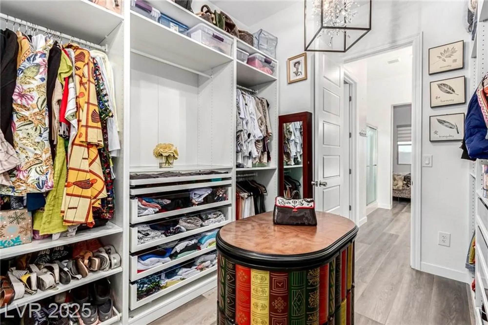 Property Slideshow image 21 of 43 | 685 sunray park st, Henderson, NV, 89011