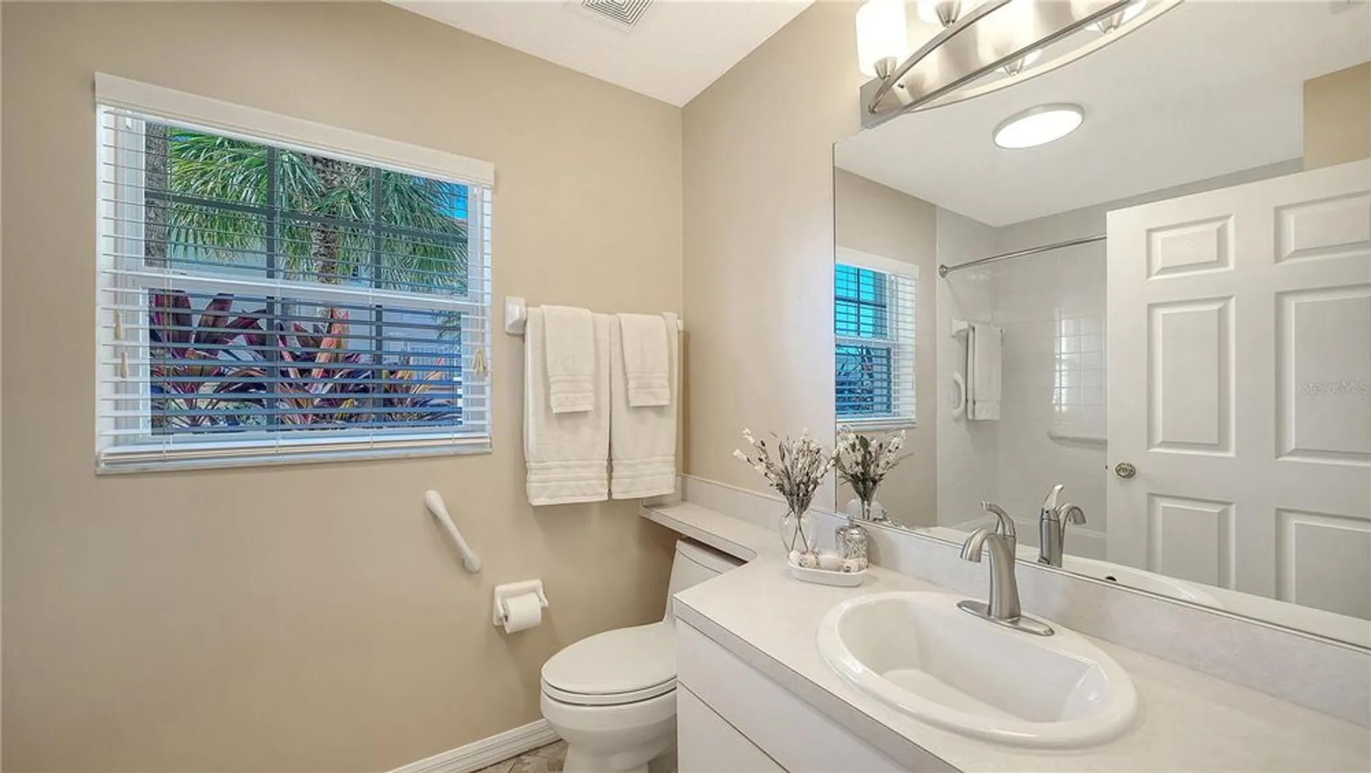Property Slideshow image 23 of 37 | 4224 central sarasota pkwy 1116, Sarasota, FL, 34238