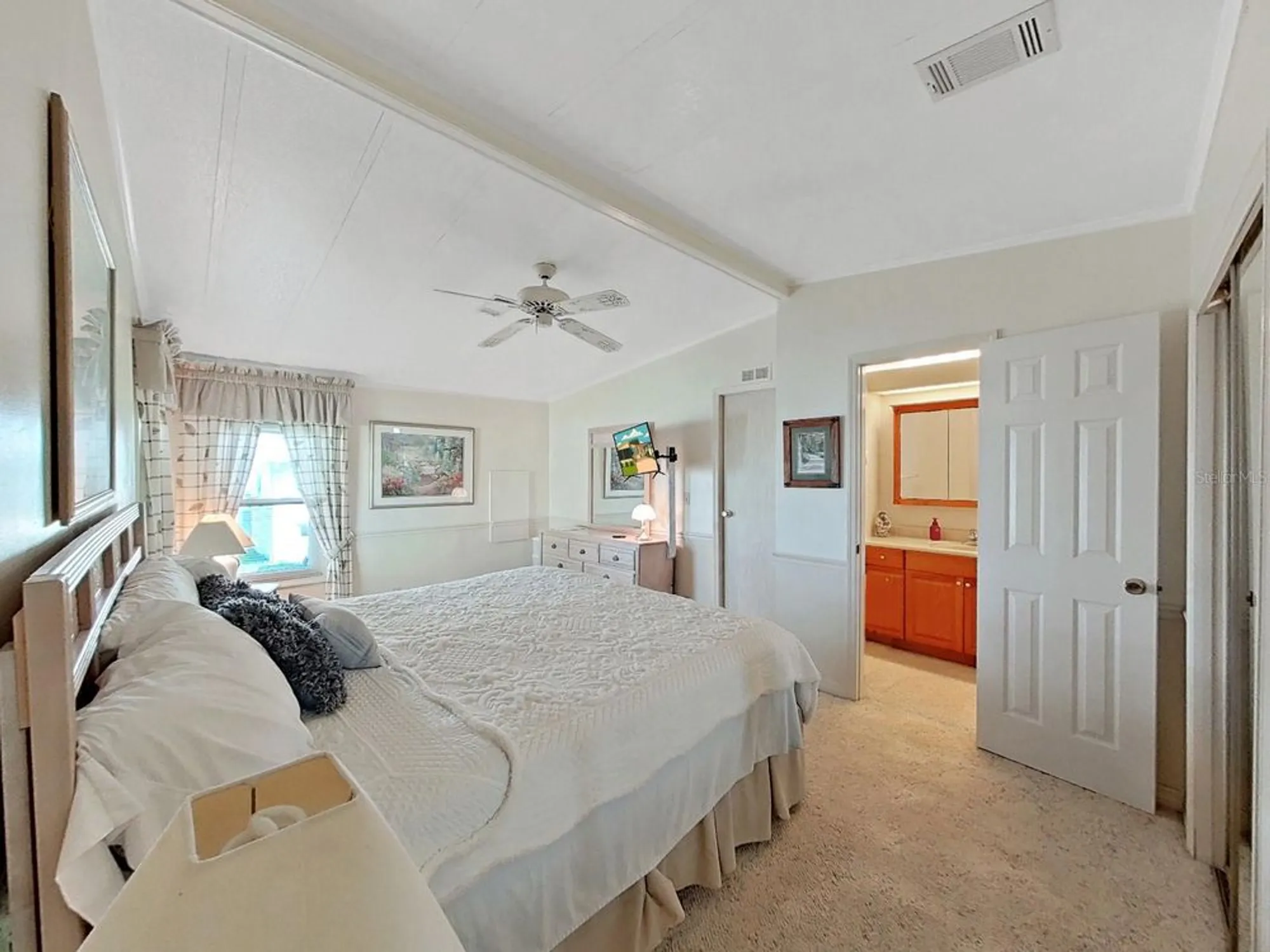 Property Slideshow image 21 of 45 | 4909 foxwood lake dr, Lakeland, FL, 33810