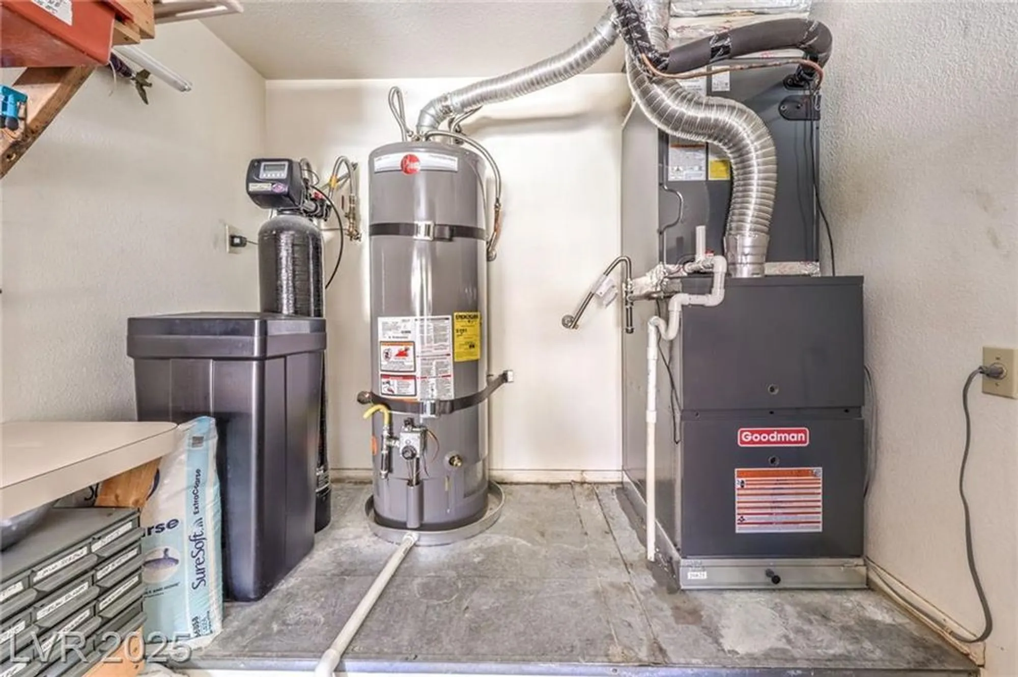 Property Slideshow image 30 of 53 | 3000 linkview dr, Las Vegas, NV, 89134