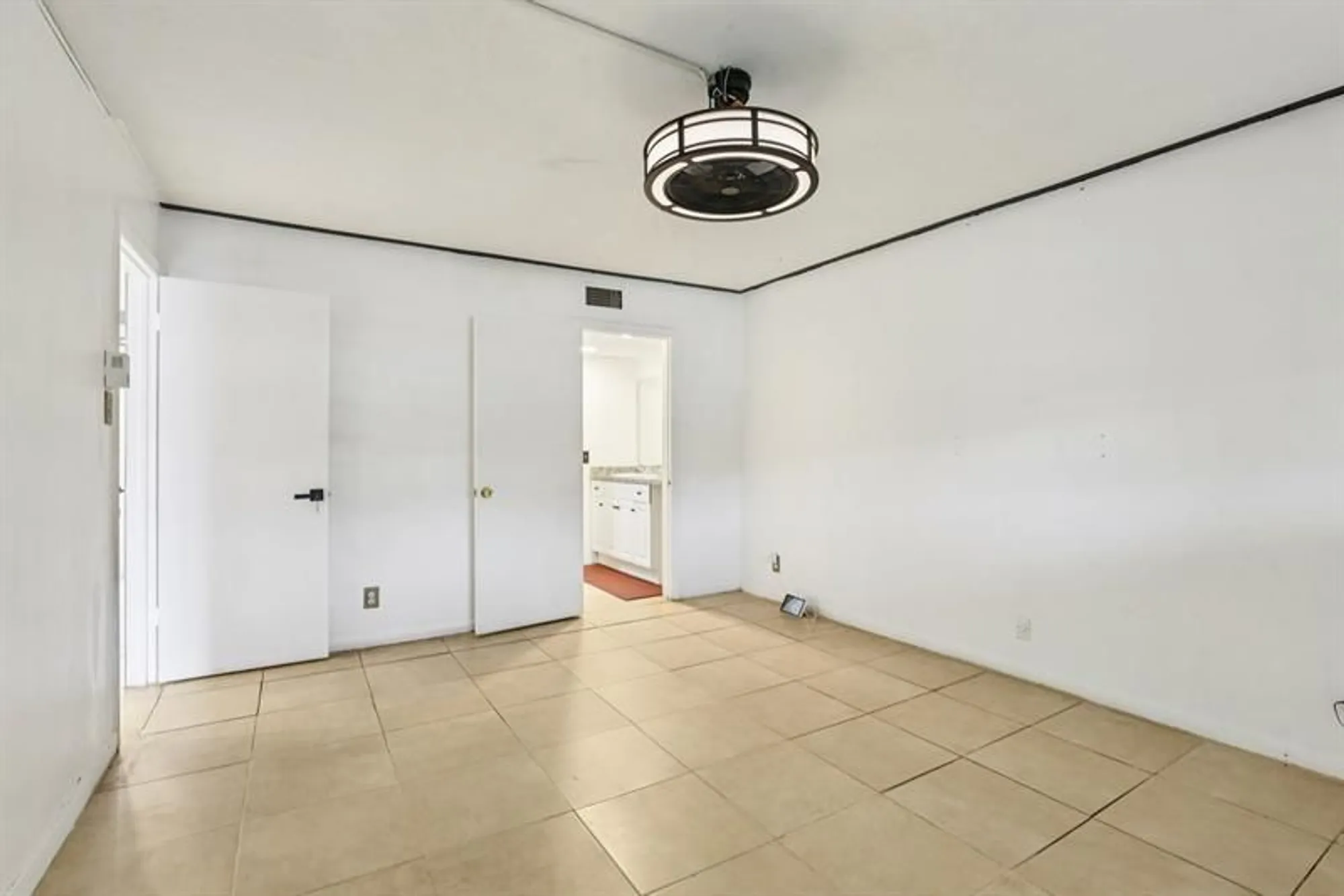 Property Slideshow image 23 of 32 | 7897 golf circle dr apt 107, Margate, FL, 33063