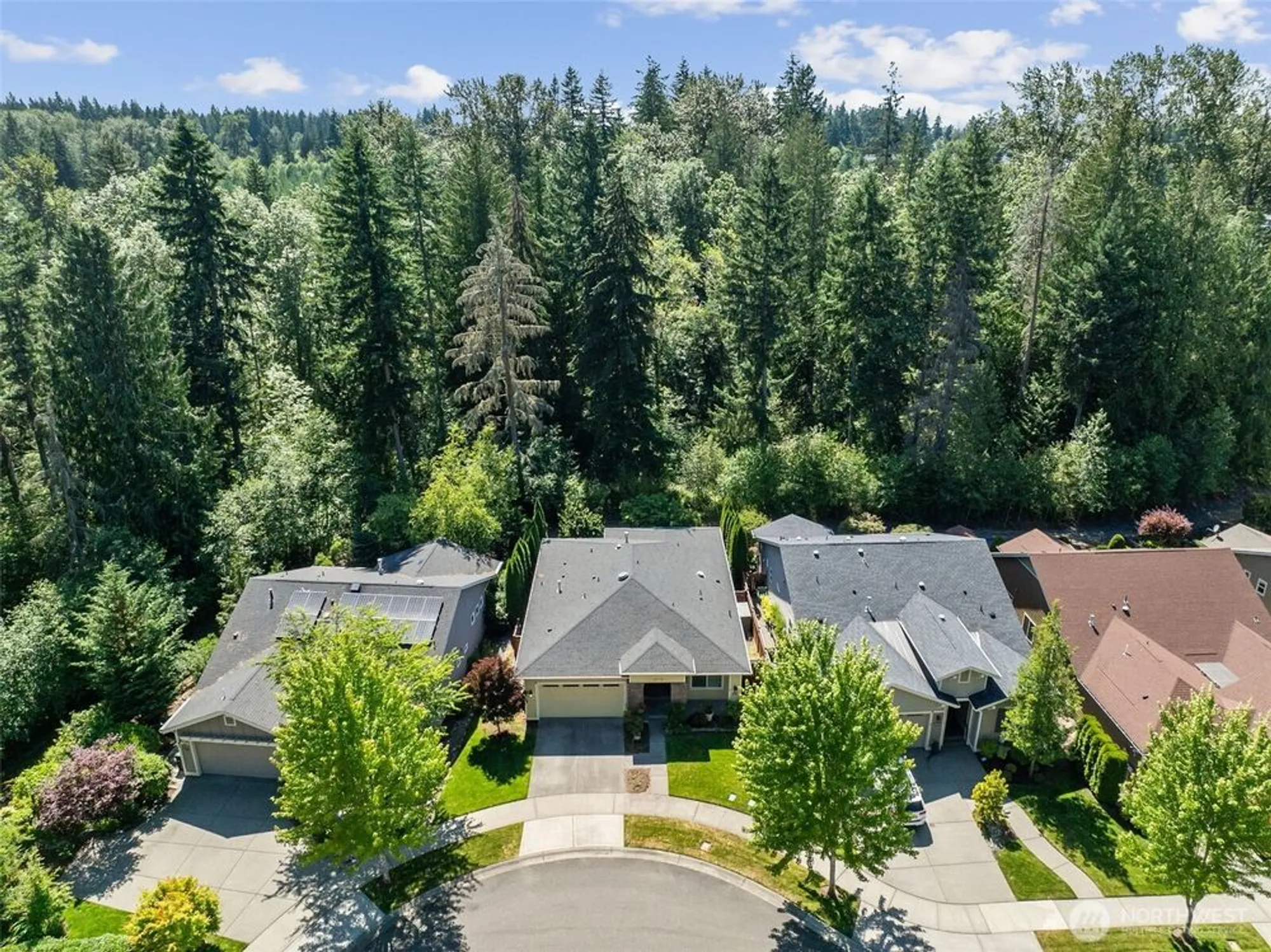 Property Slideshow image 31 of 35 | 14714 knoll park ct, Bonney Lake, WA, 98391