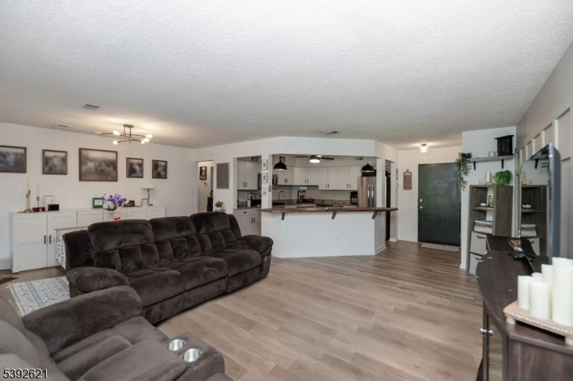 Property Slideshow image 12 of 39 | 31 drake way, Roxbury Twp, NJ, 07836