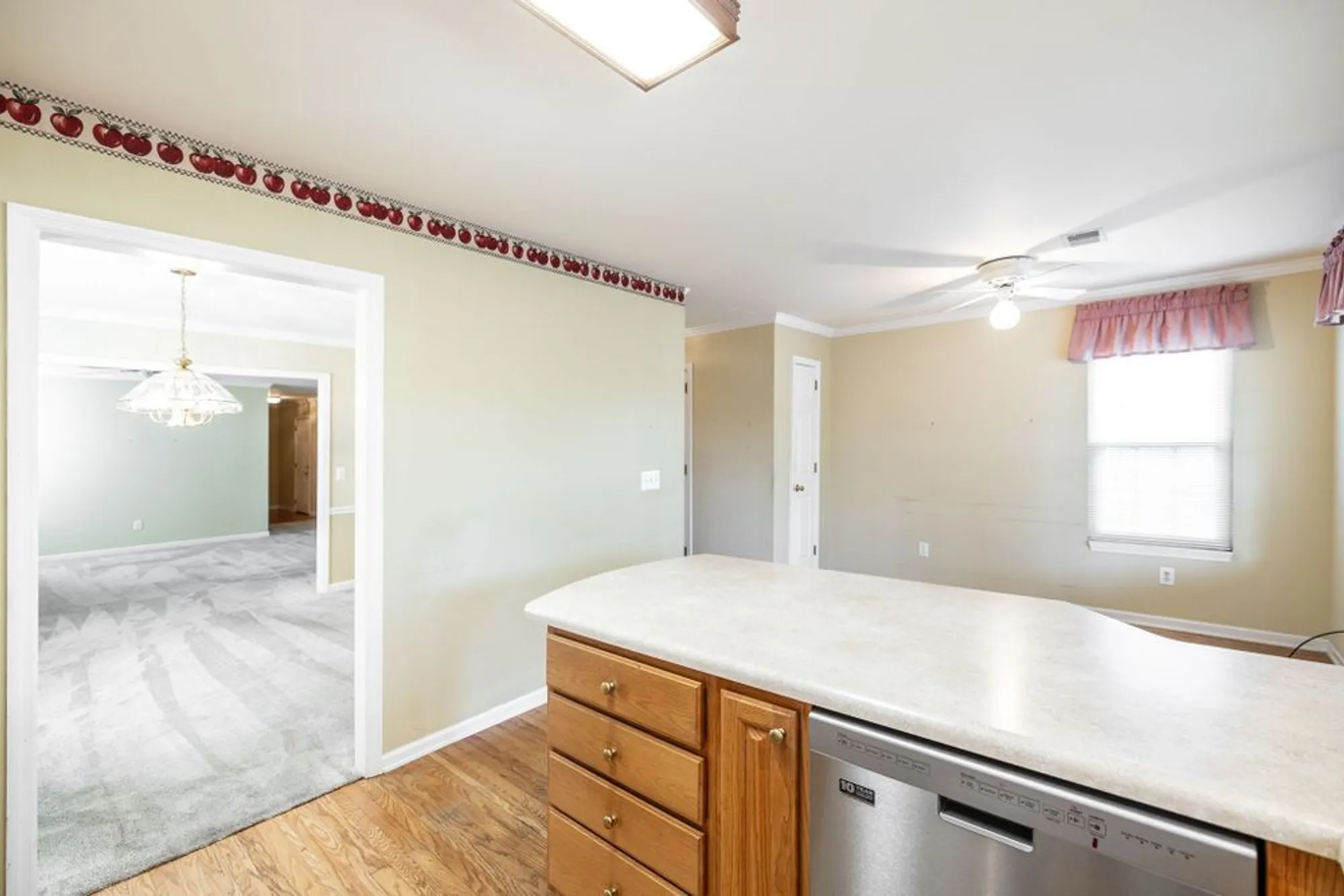 Property Slideshow image 32 of 54 | 115 newsom grn, Nashville, TN, 37221