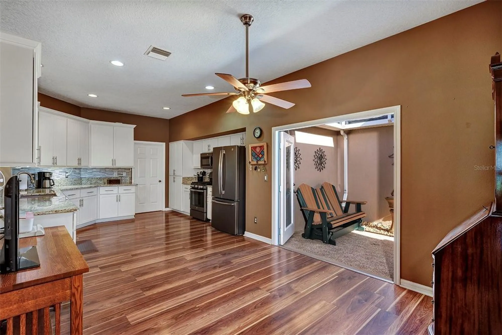 Property Slideshow image 19 of 73 | 5305 indian ocean loop, Tavares, FL, 32778