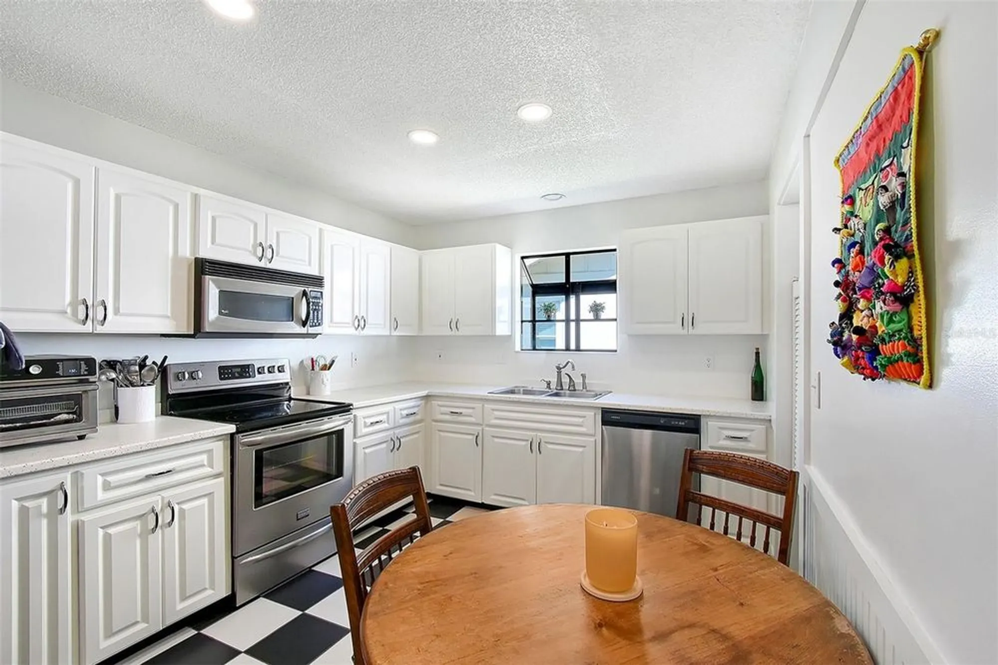 Property Slideshow image 21 of 60 | 7767 pine trace dr, Sarasota, FL, 34243