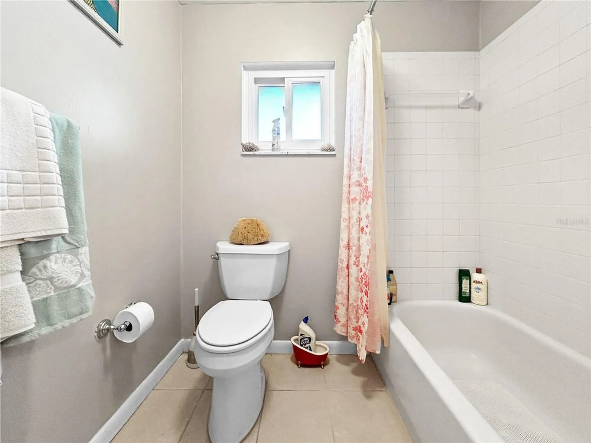 Property Slideshow image 22 of 24 | 703 ojai ave, Sun City Center, FL, 33573