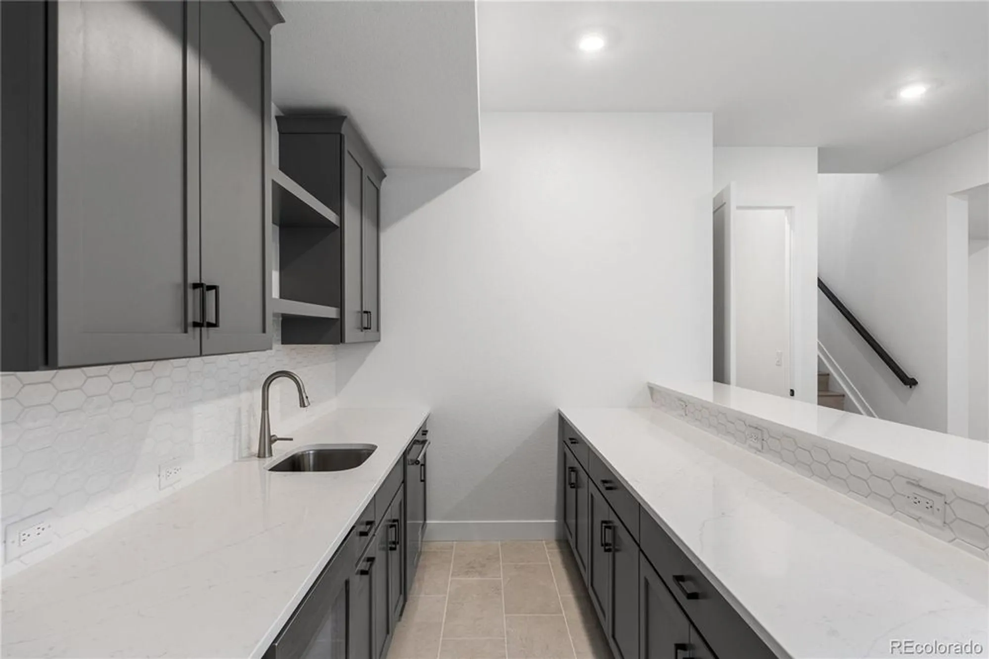 Property Slideshow image 10 of 29 | 11112 amber light cir, Littleton, CO, 80125