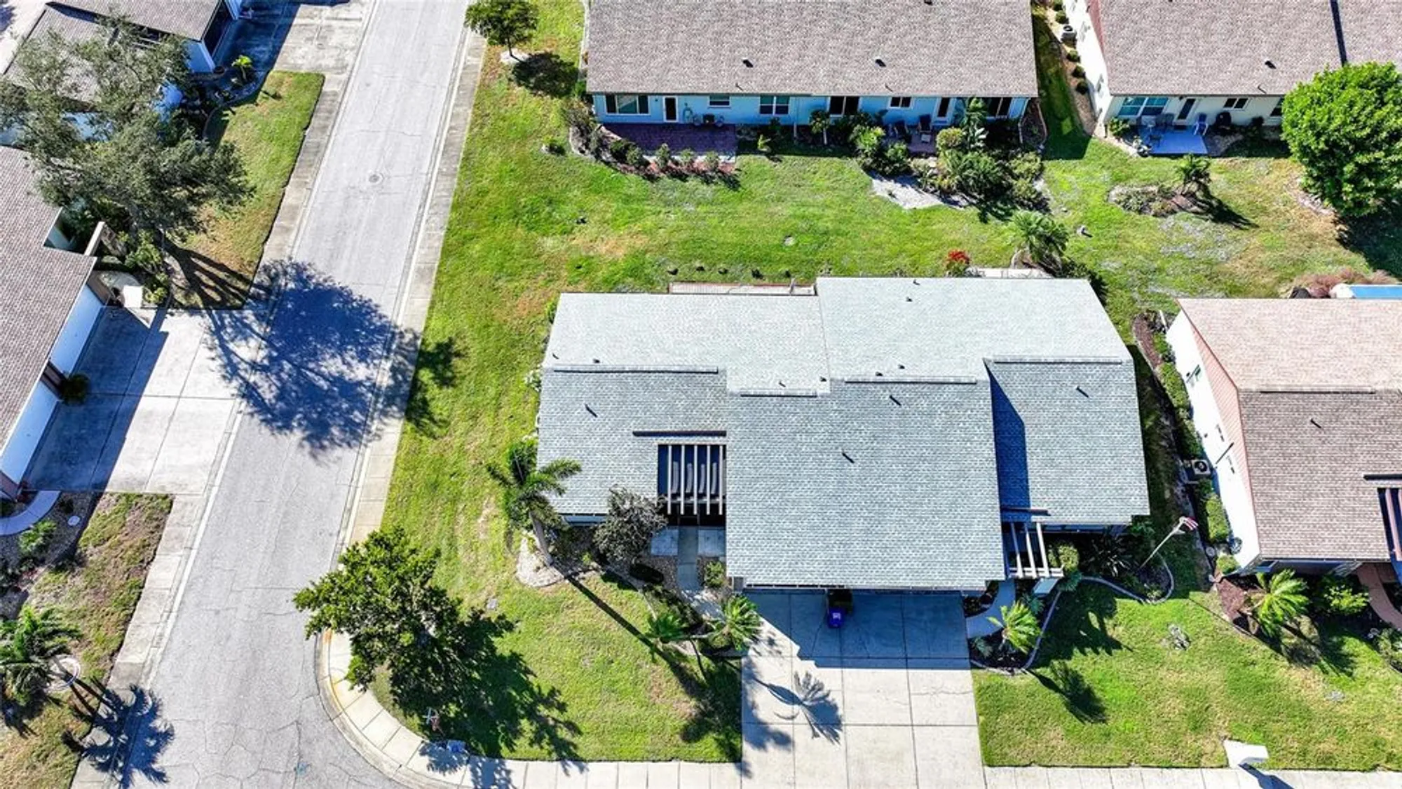 Property Slideshow image 3 of 35 | 215 persimmon st # 52, Englewood, FL, 34223