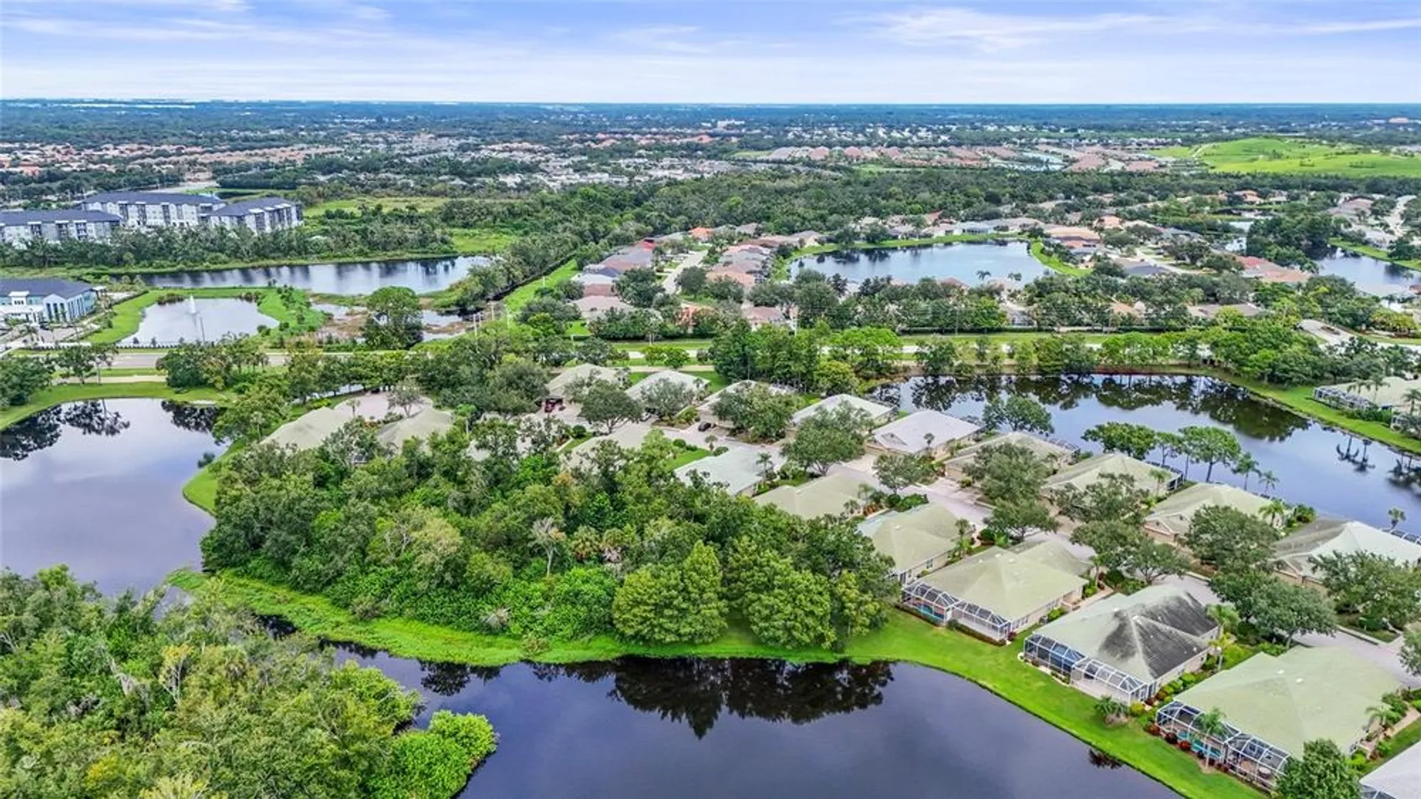 Property Slideshow image 48 of 54 | 4840 lakescene pl, Sarasota, FL, 34243