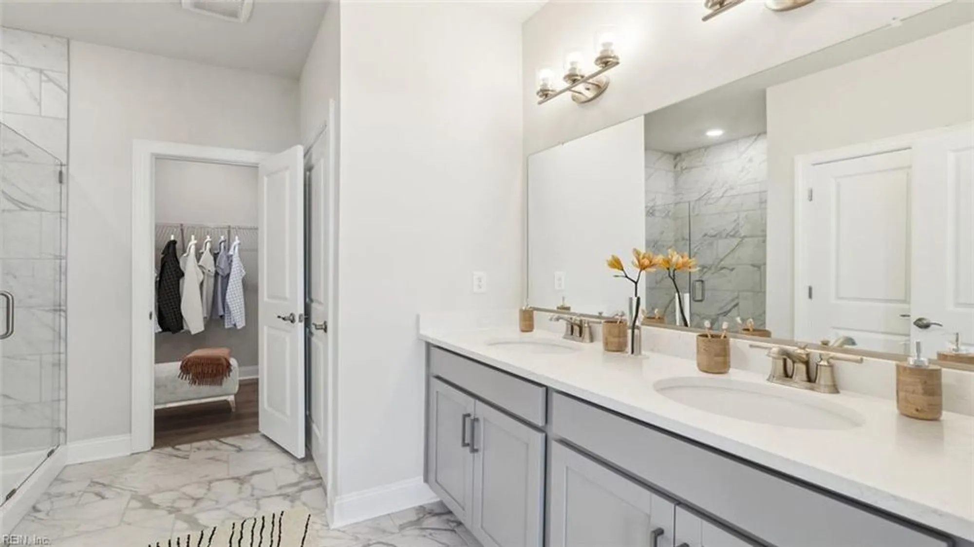 Property Slideshow image 17 of 31 | 2017 barton ln, Chesapeake, VA, 23322