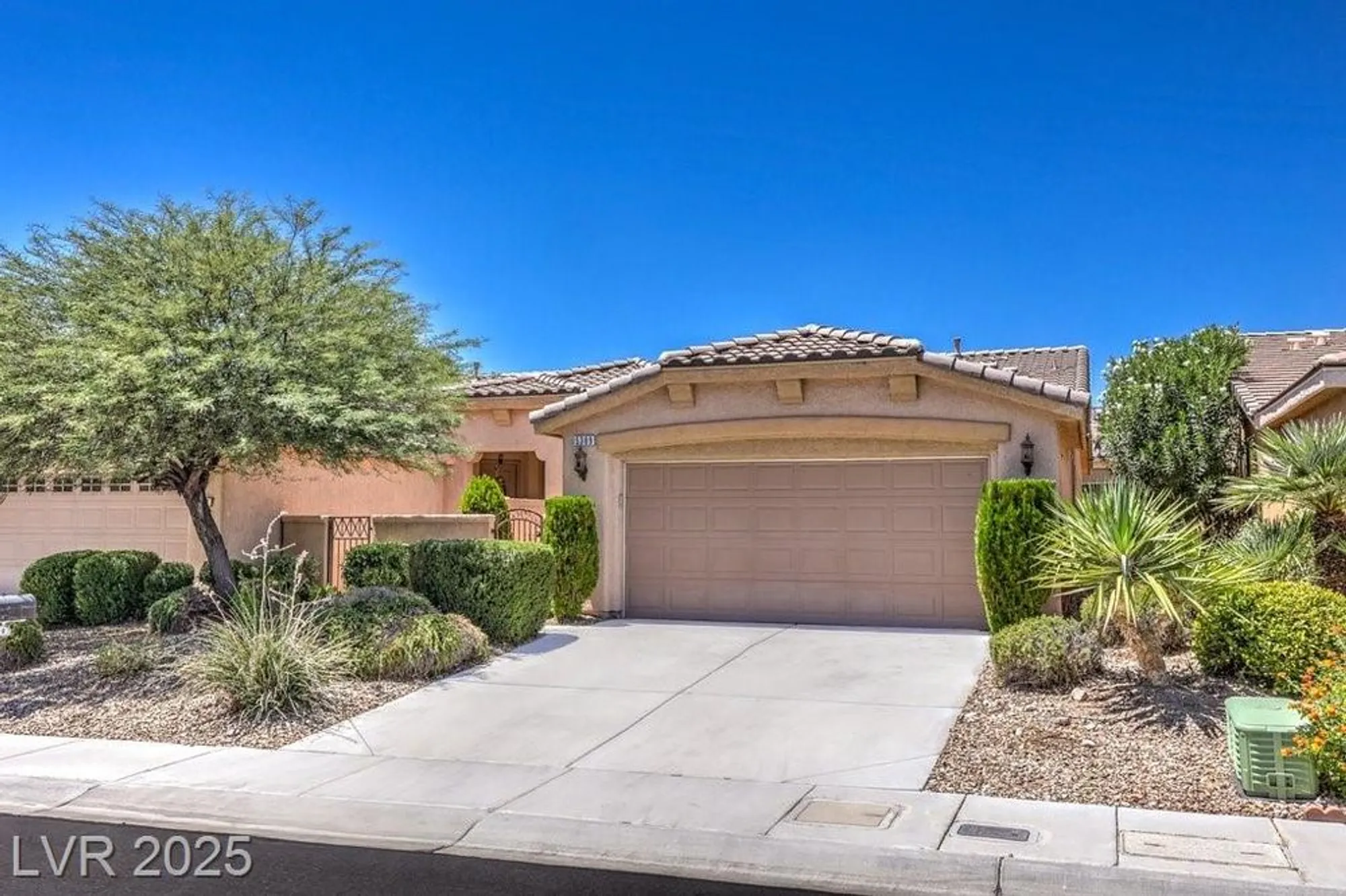 Property Slideshow image 2 of 32 | 5389 progresso st, Las Vegas, NV, 89135