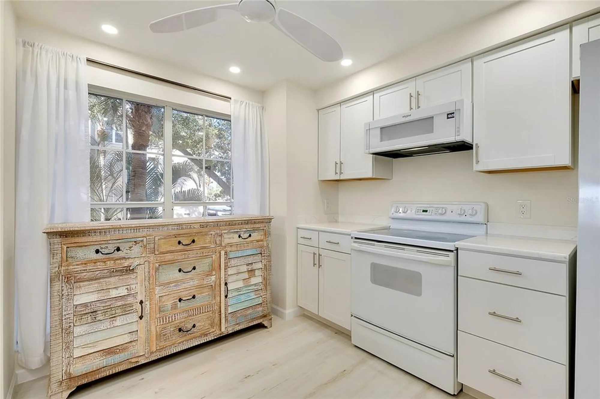 Property Slideshow image 19 of 90 | 929 wexford blvd # 929, Venice, FL, 34293