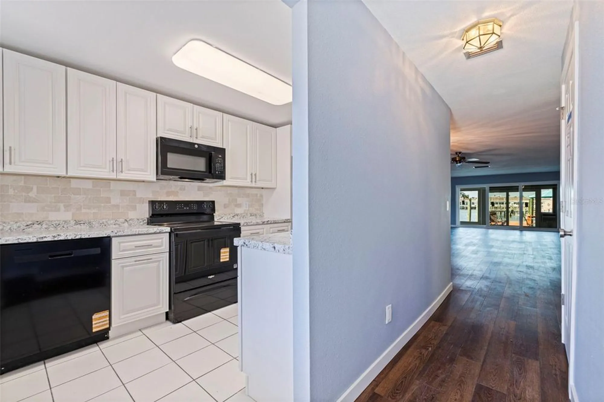 Property Slideshow image 4 of 41 | 409 boca ciega point blvd s # 409, Saint Petersburg, FL, 33708