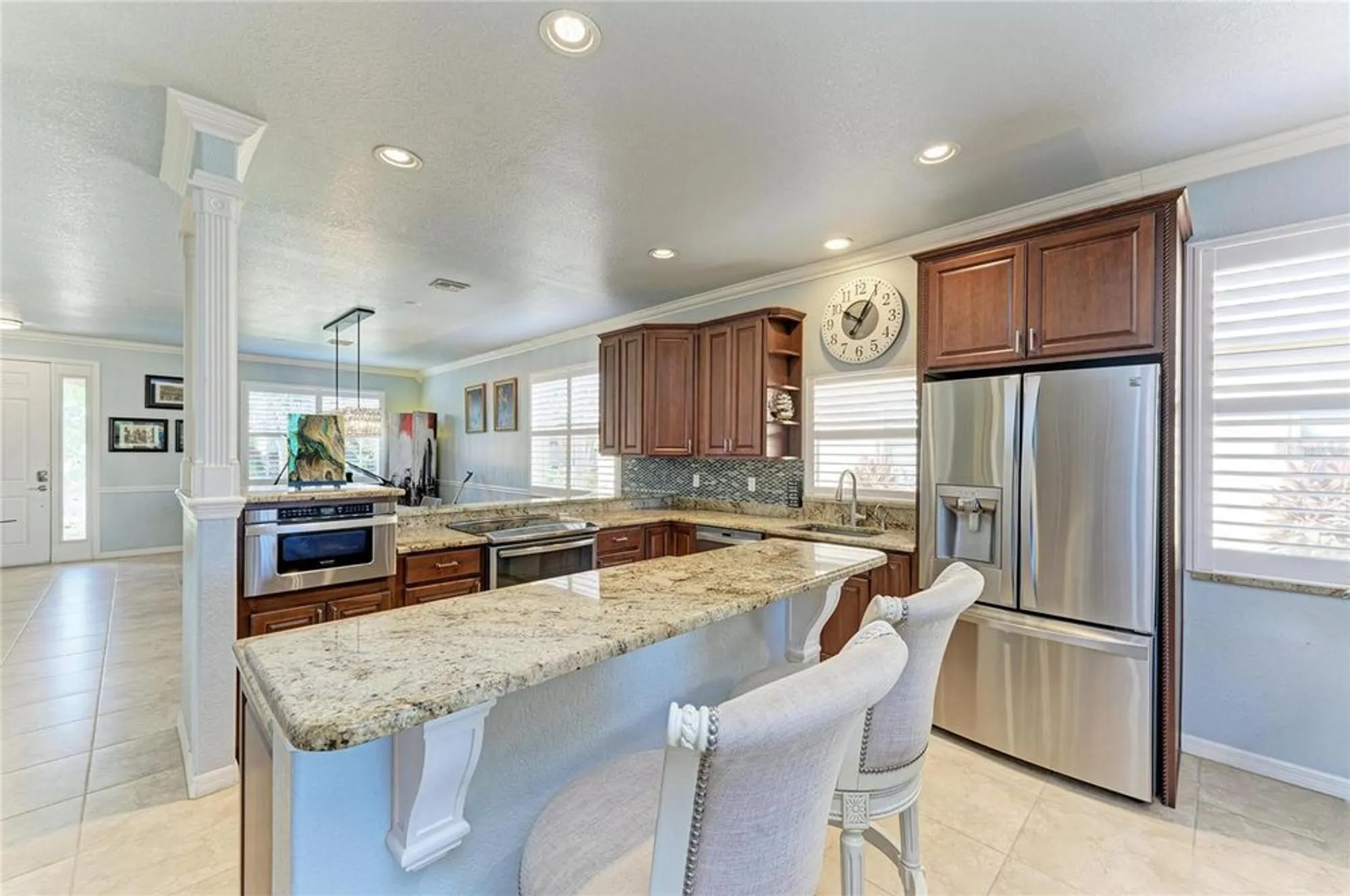 Property Slideshow image 16 of 52 | 212 river enclave ct, Bradenton, FL, 34212