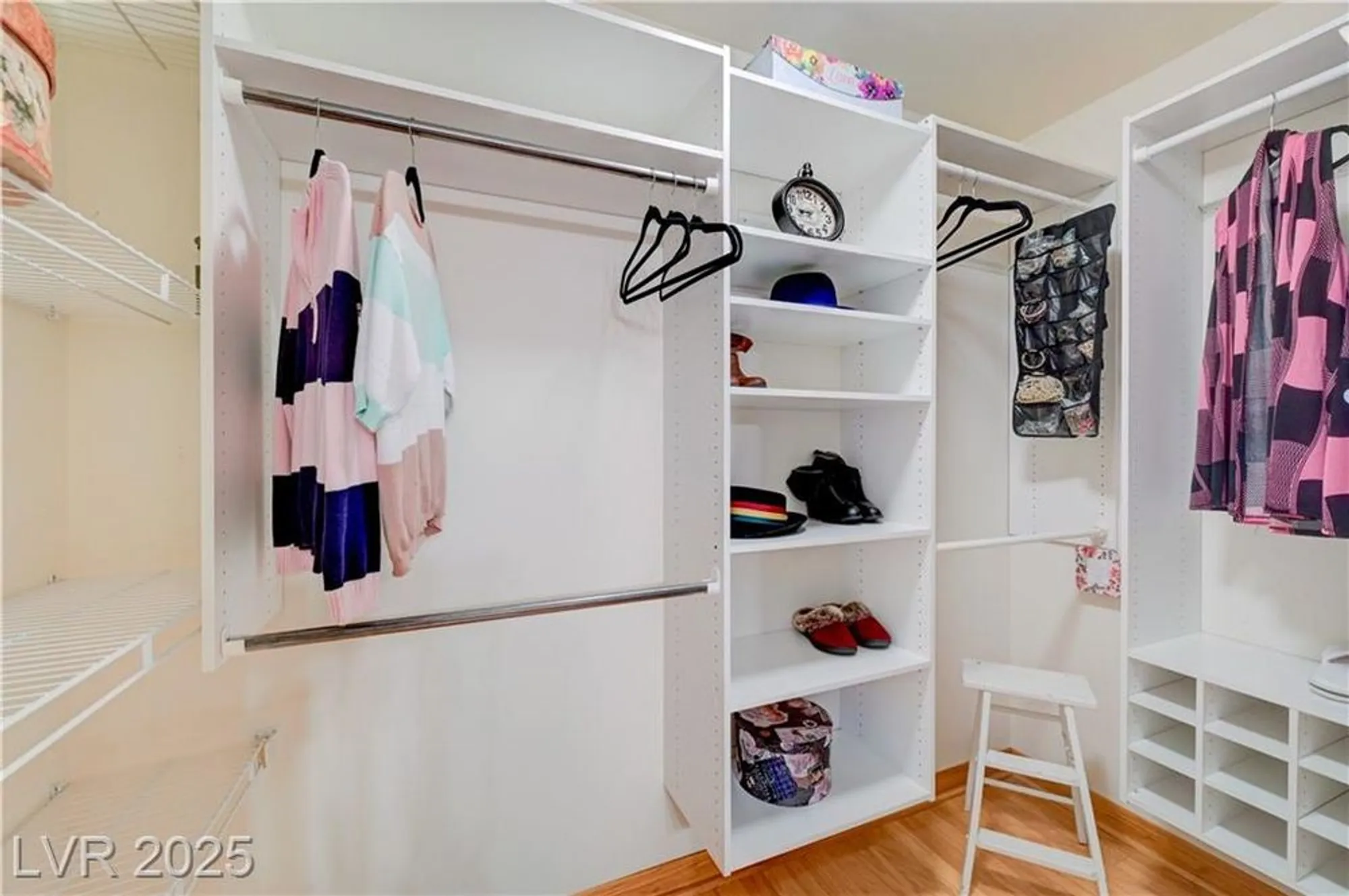 Property Slideshow image 42 of 69 | 3033 merimar dr, Las Vegas, NV, 89134