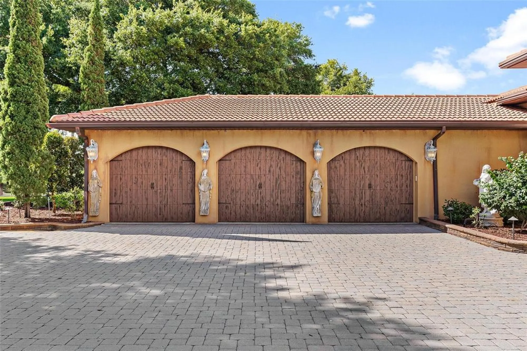 Property Slideshow image 76 of 82 | 5235 greens dr, Lady Lake, FL, 32159