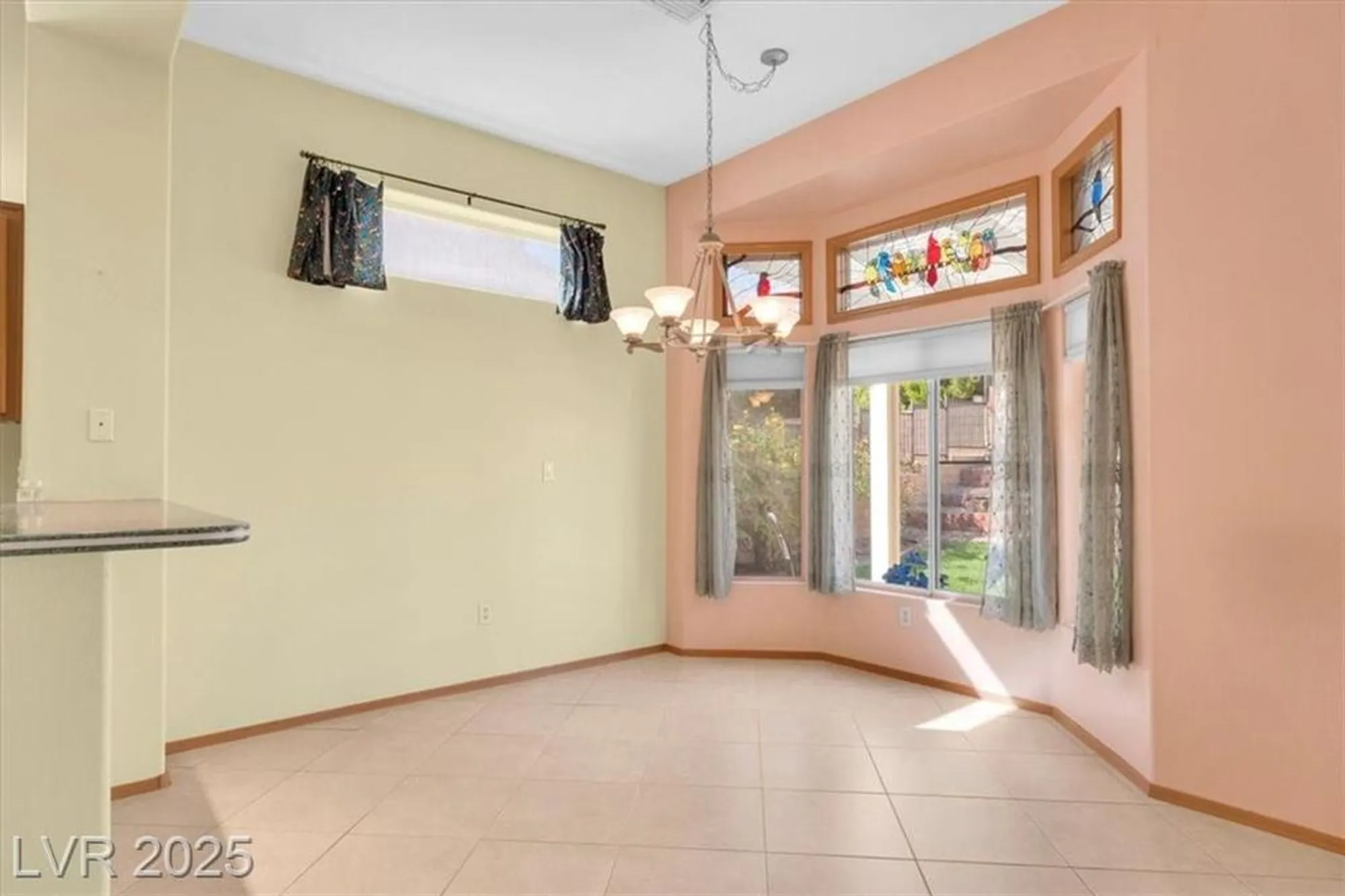 Property Slideshow image 10 of 46 | 2621 hanging rock dr, Las Vegas, NV, 89134