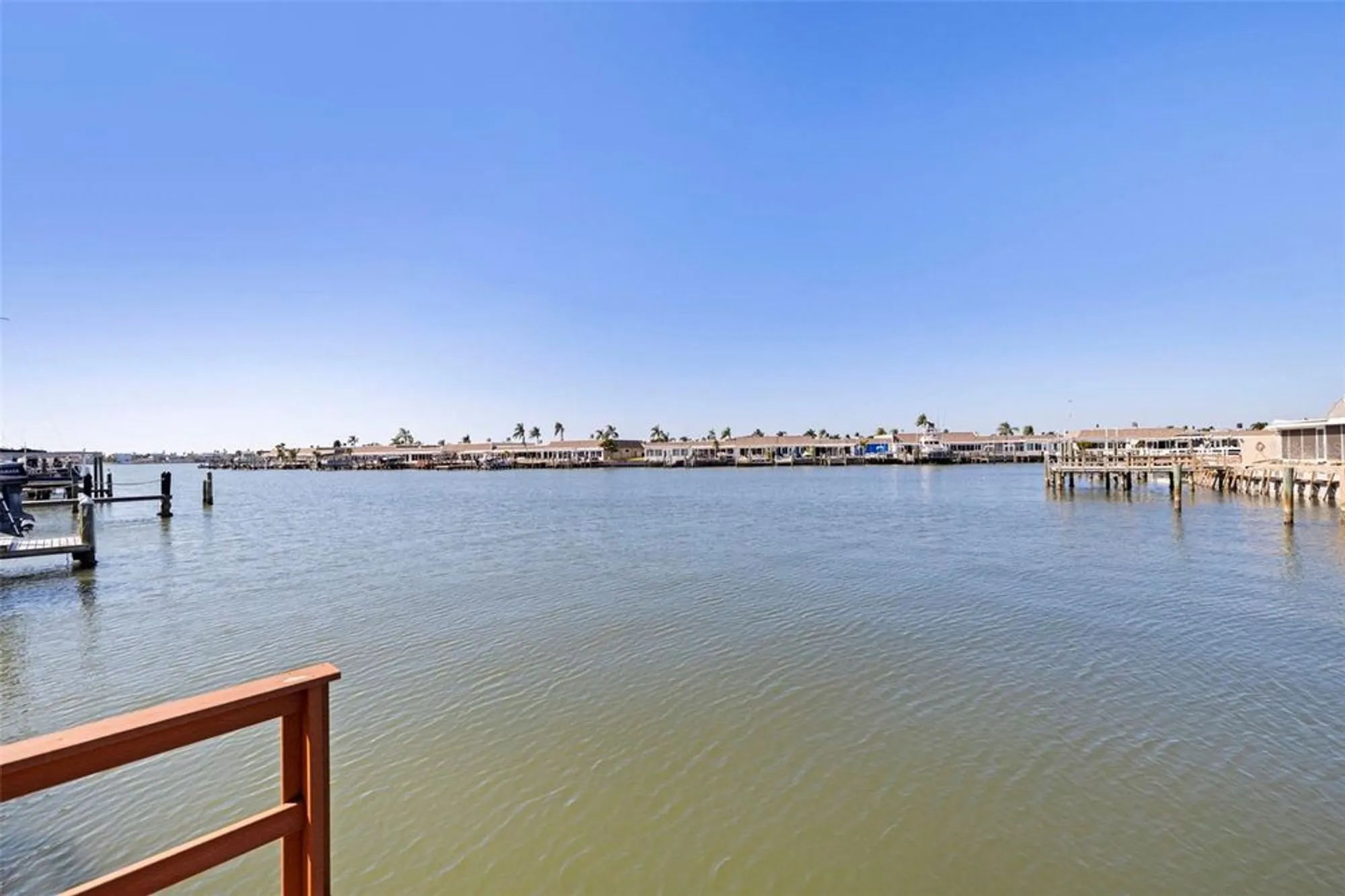 Property Slideshow image 31 of 41 | 409 boca ciega point blvd s # 409, Saint Petersburg, FL, 33708