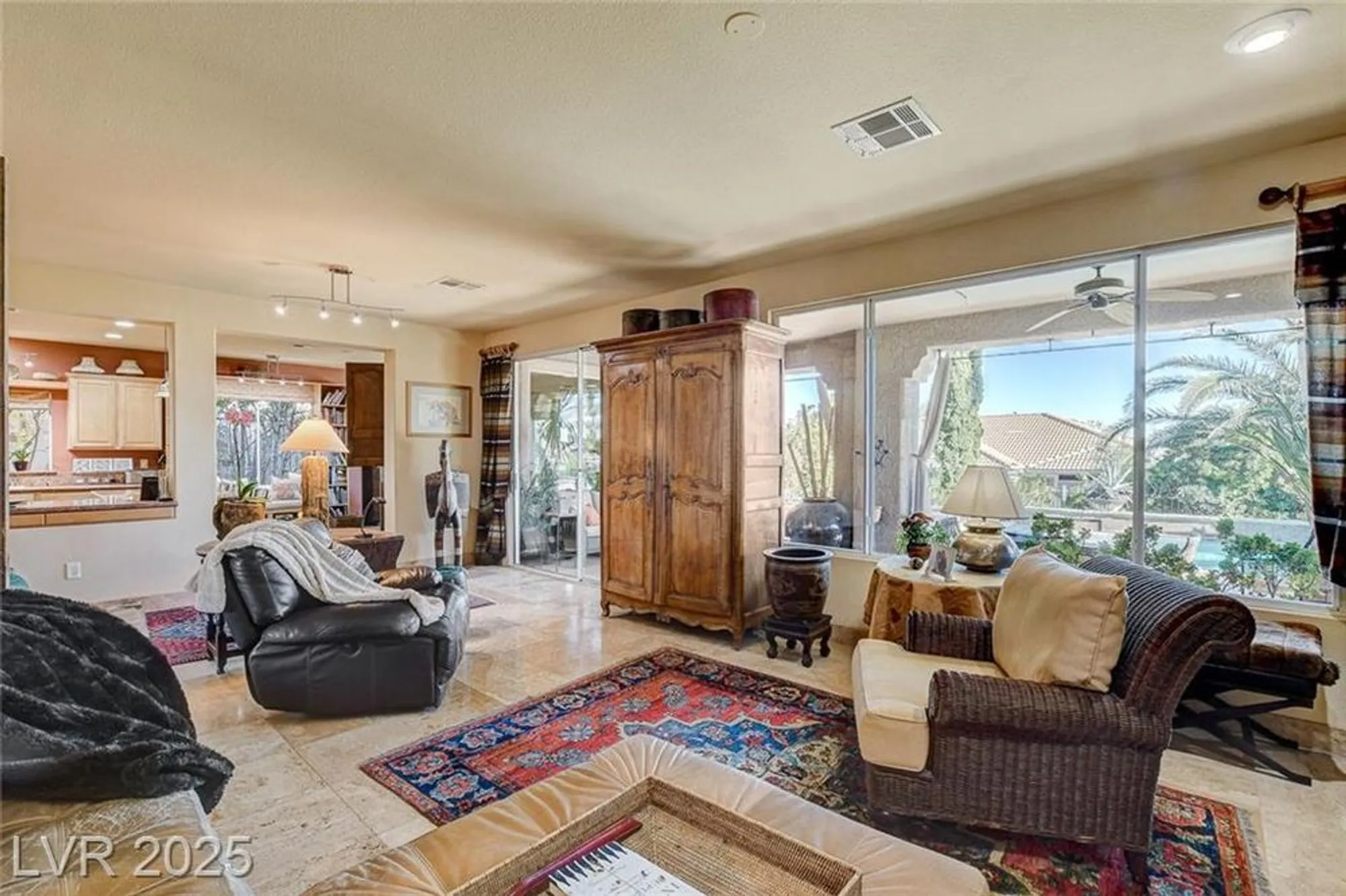 Property Slideshow image 7 of 56 | 5152 vincitor st, Las Vegas, NV, 89135