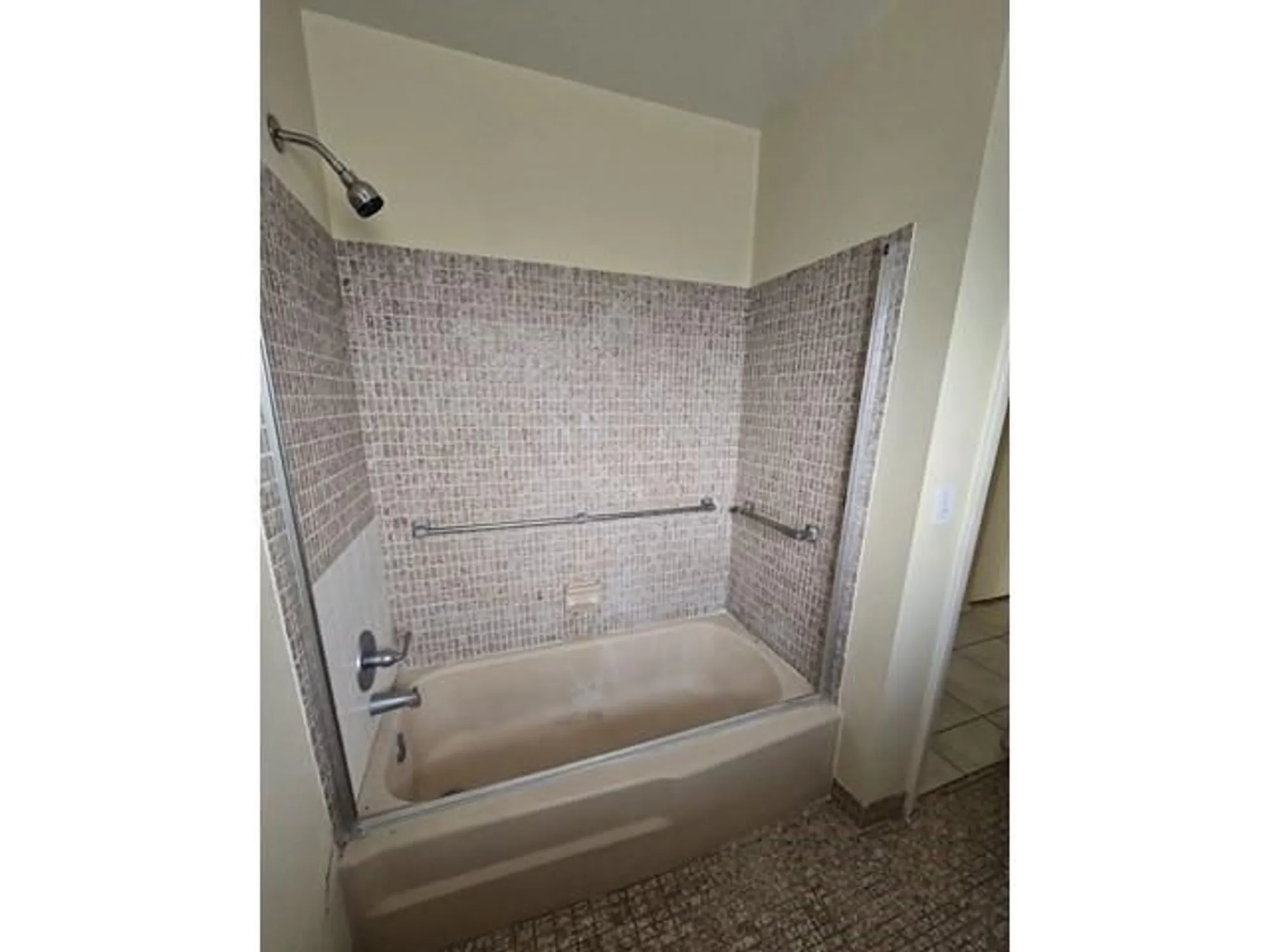 Property Slideshow image 7 of 30 | 2950 crosley dr i, West Palm Beach, FL, 33415