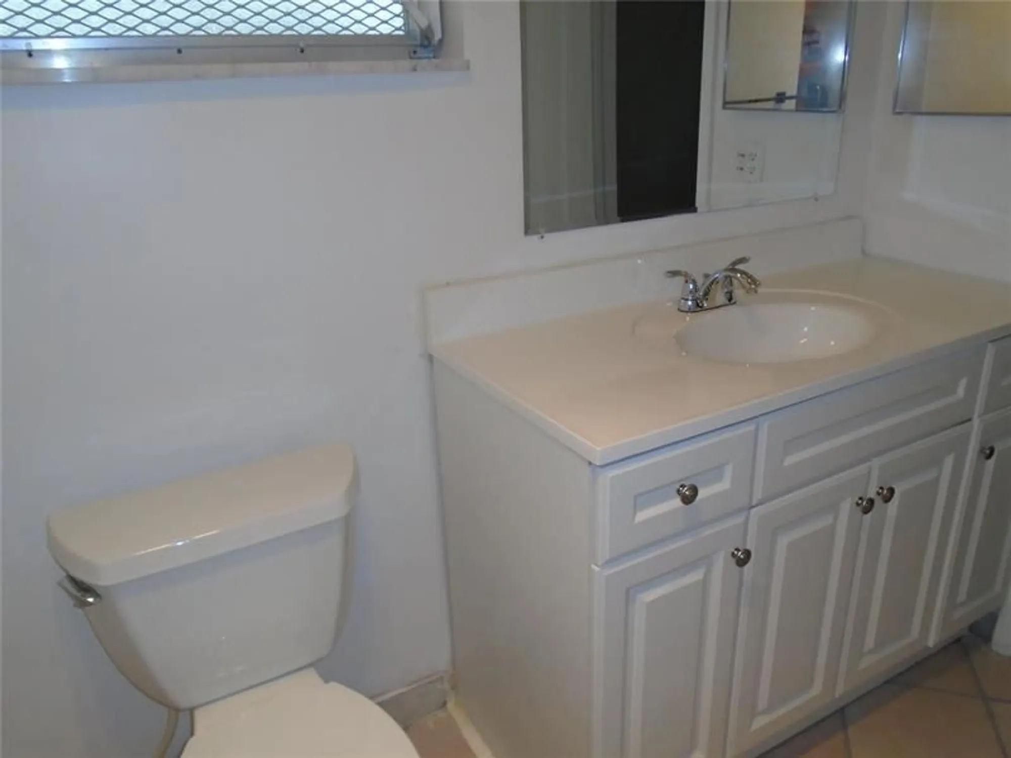 Property Slideshow image 13 of 26 | 2631 w golf blvd, Pompano Beach, FL, 33064