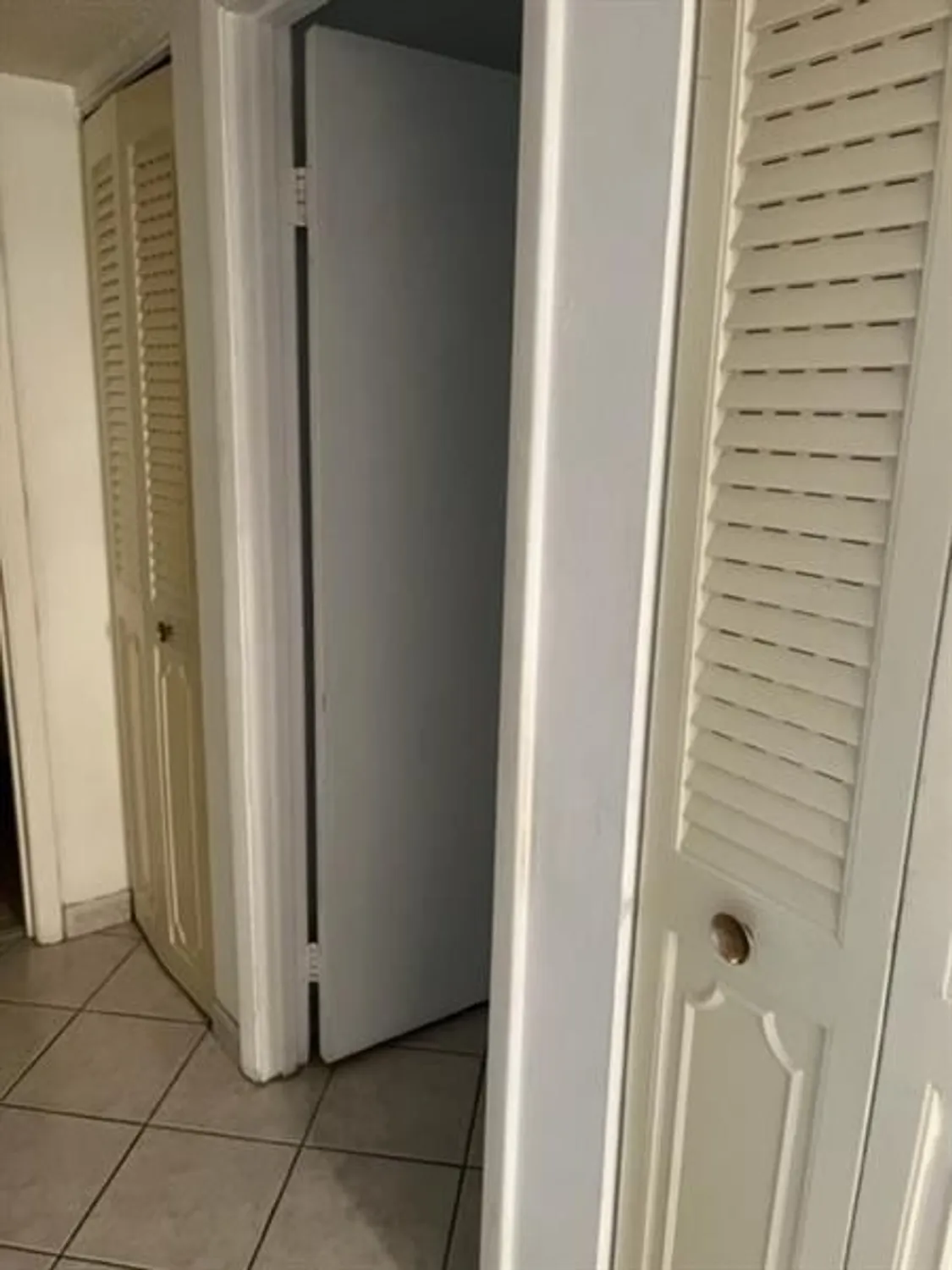 Property Slideshow image 16 of 22 | 315 se 11th ter 203, Dania Beach, FL, 33004