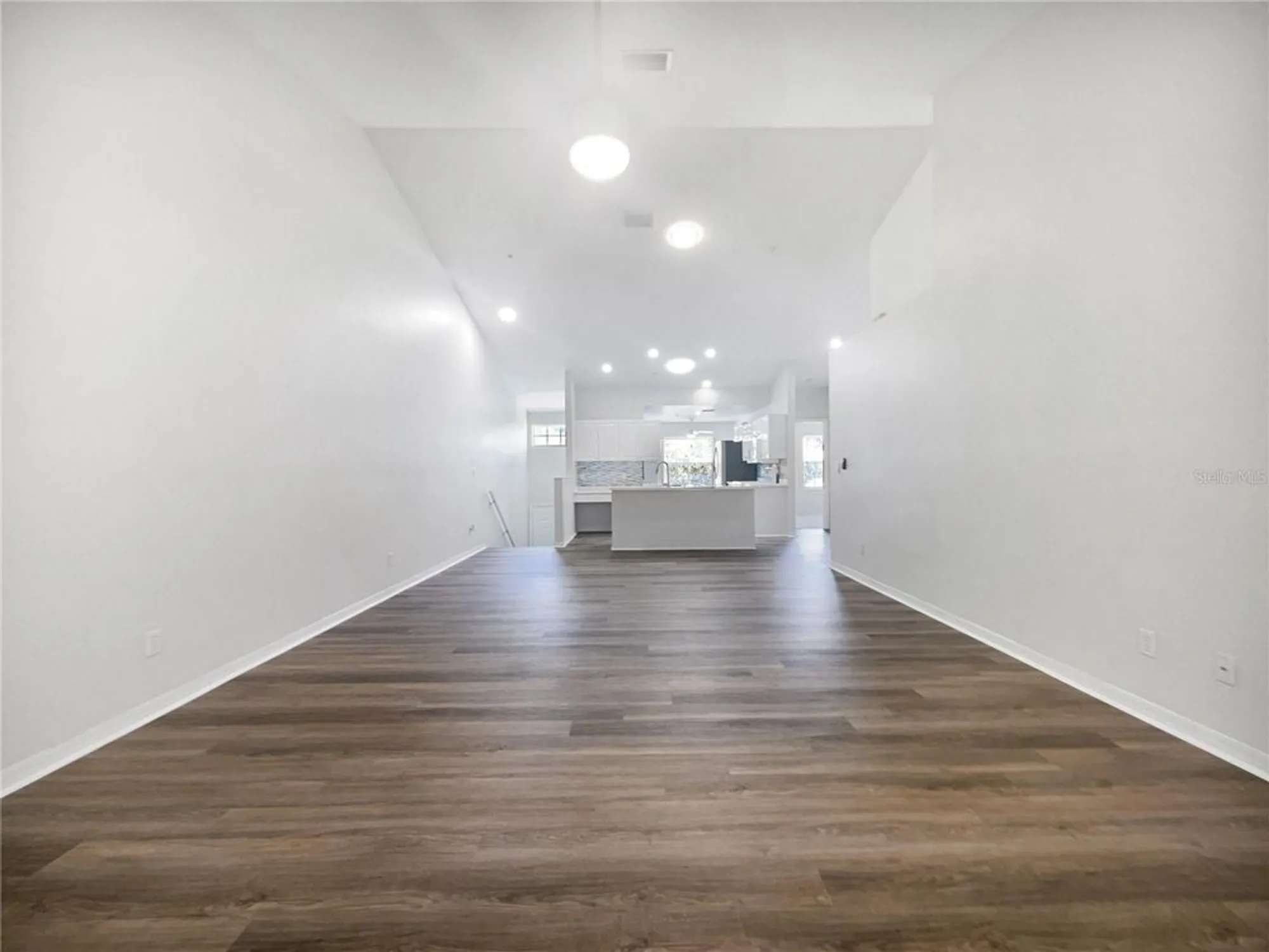 Property Slideshow image 4 of 29 | 6629 pineview ter # 5-201, Bradenton, FL, 34203