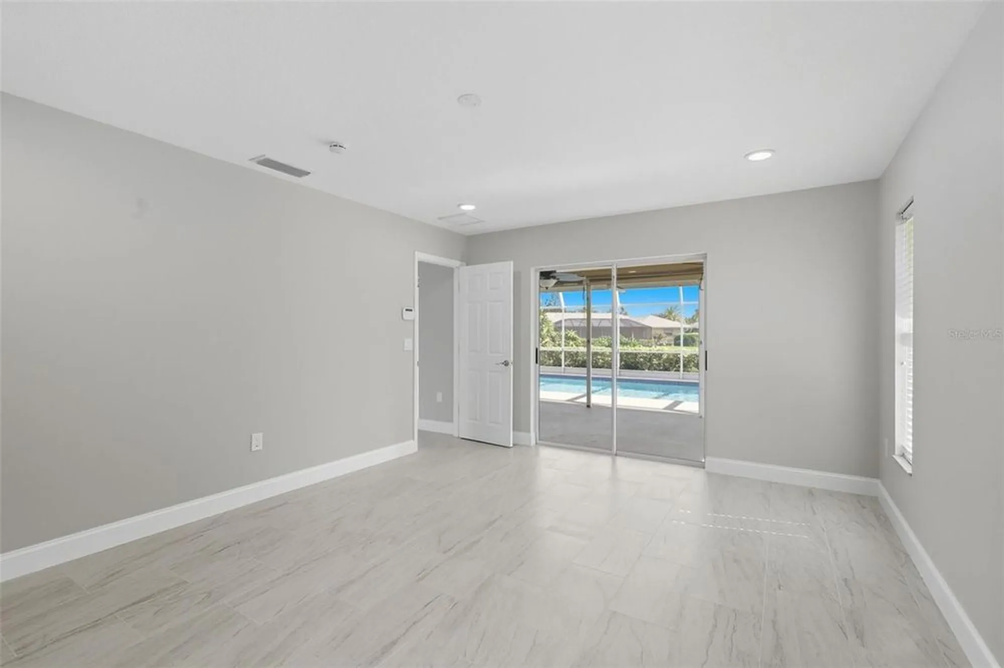 Property Slideshow image 40 of 61 | 6994 country lakes cir, Sarasota, FL, 34243