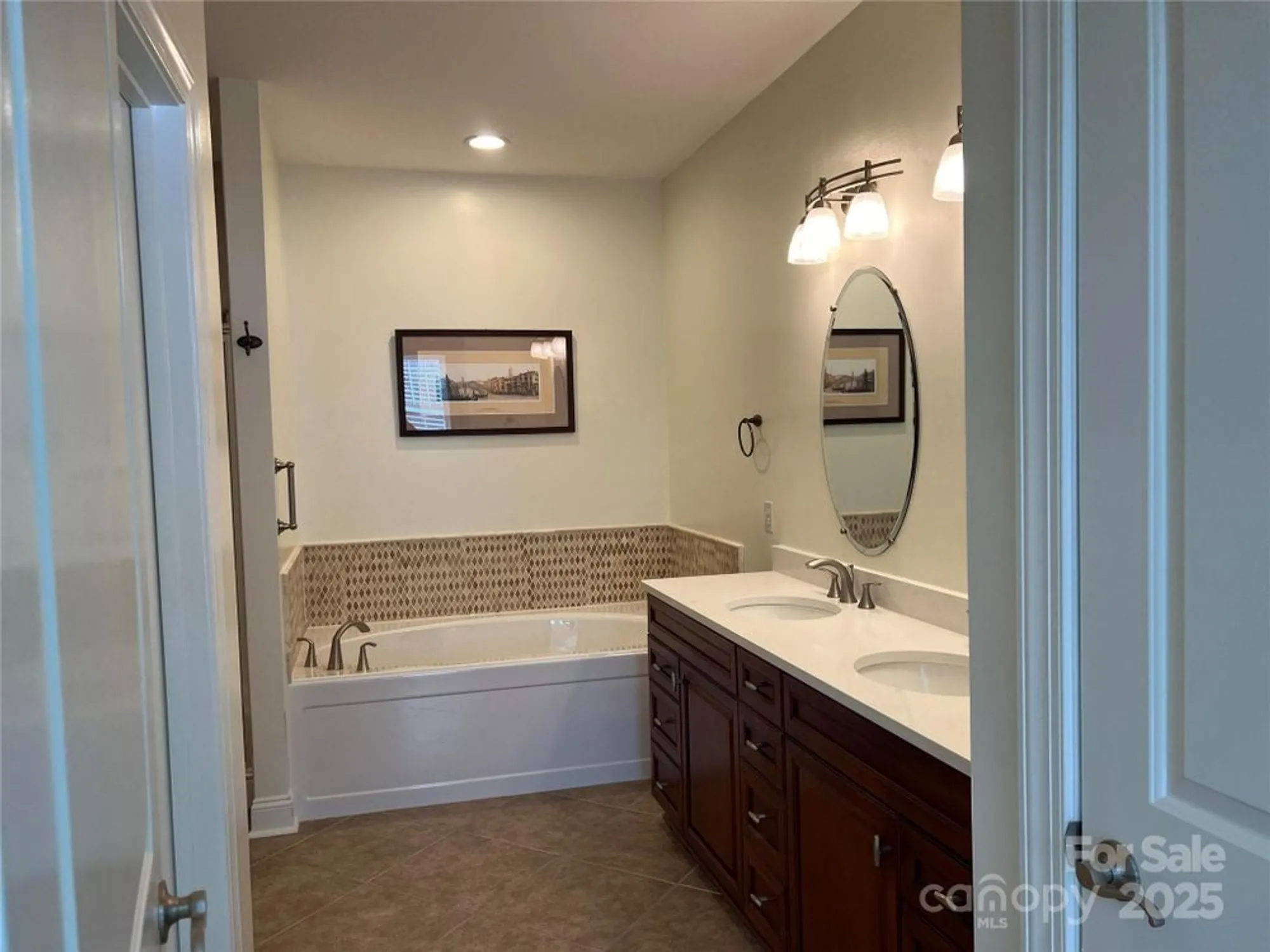 Property Slideshow image 31 of 48 | 10925 casetta dr, Matthews, NC, 28105