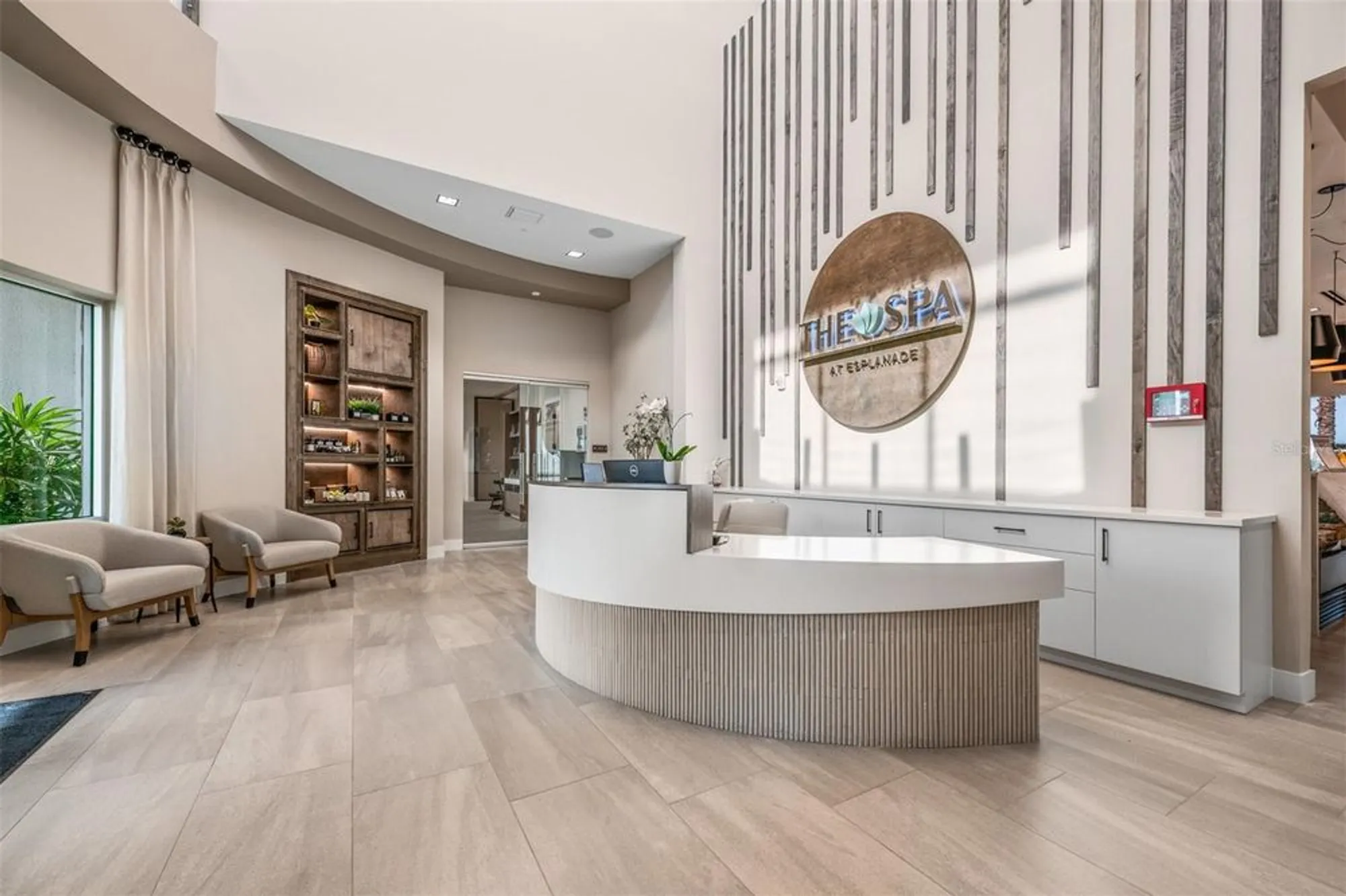 Property Slideshow image 71 of 90 | 16423 isola pl, Lakewood Ranch, FL, 34211