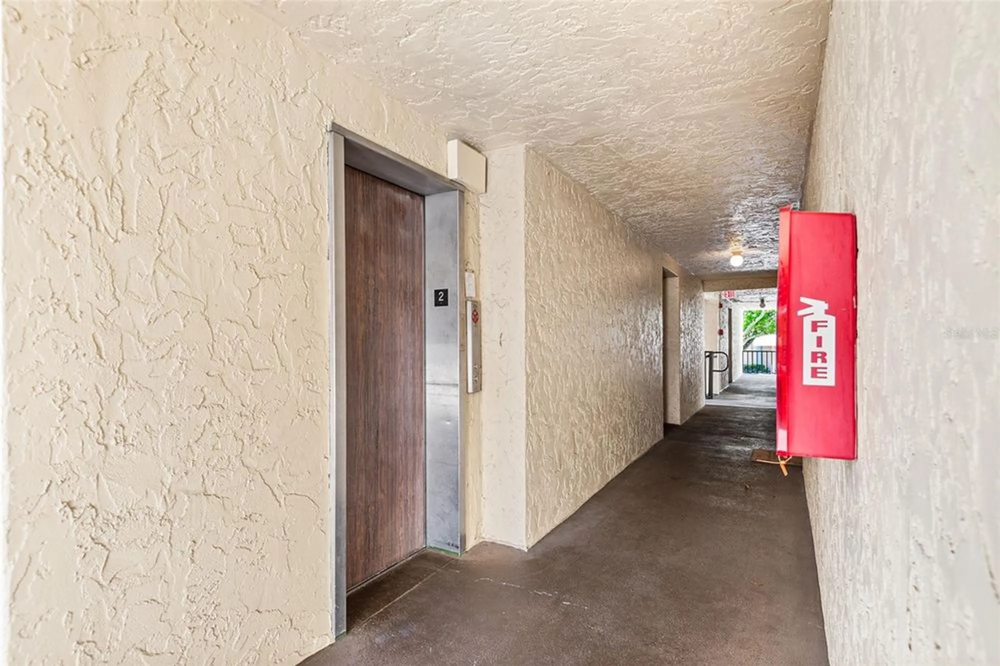 Property Slideshow image 7 of 37 | 14130 rosemary ln 1202, Largo, FL, 33774