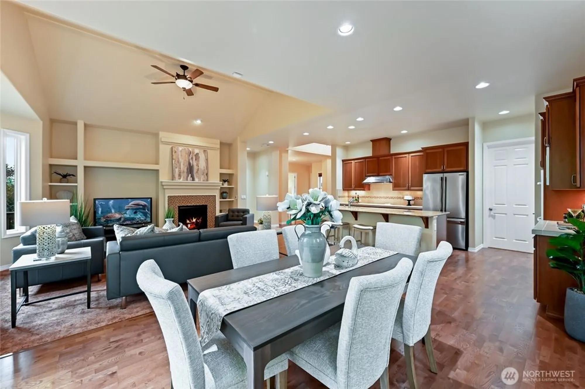 Property Slideshow image 11 of 36 | 12441 adair creek way, Redmond, WA, 98053