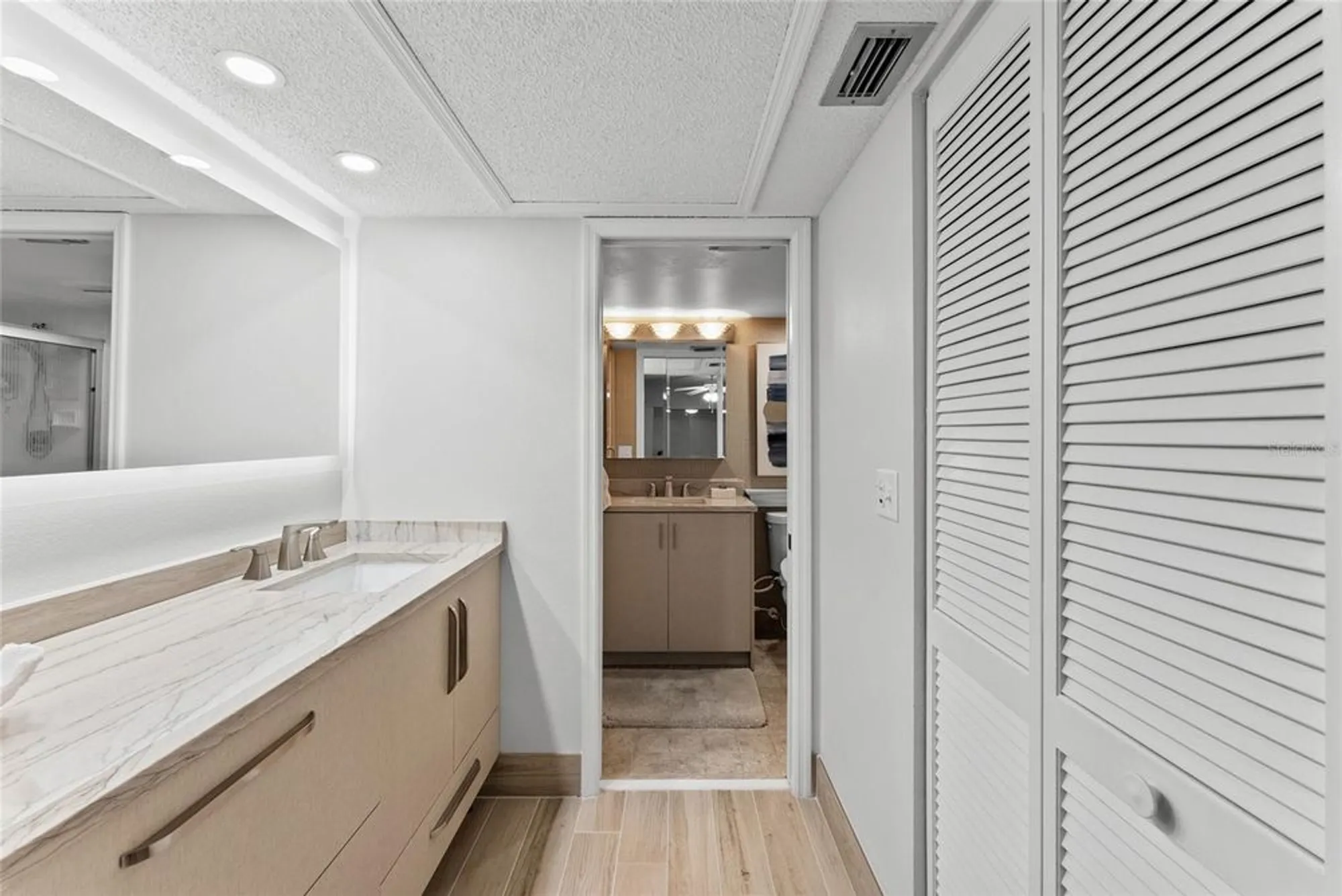 Property Slideshow image 30 of 48 | 310 wexford ter # 164, Venice, FL, 34293