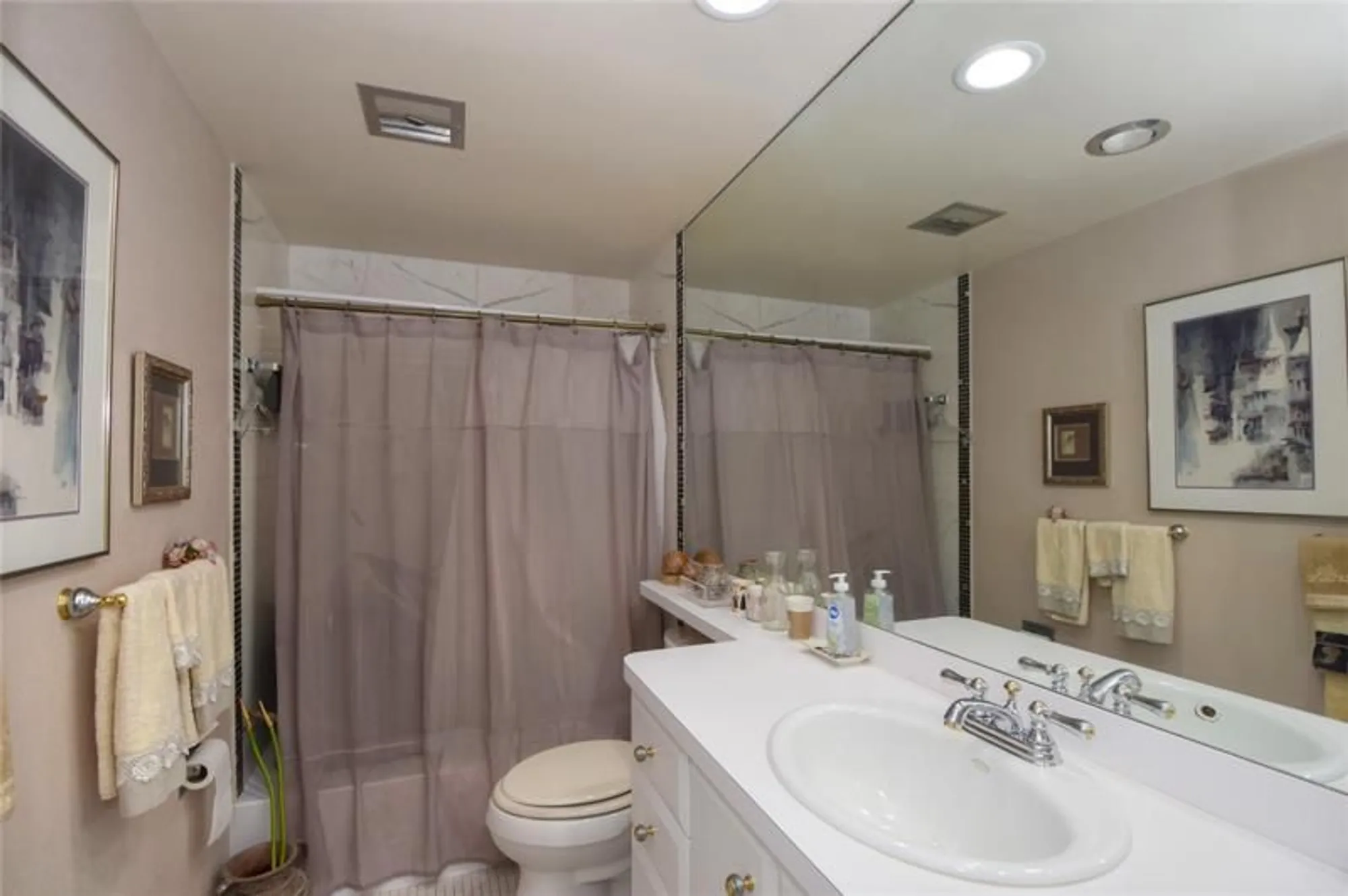 Property Slideshow image 21 of 41 | 3333 ne 34th st 1401, Fort Lauderdale, FL, 33308