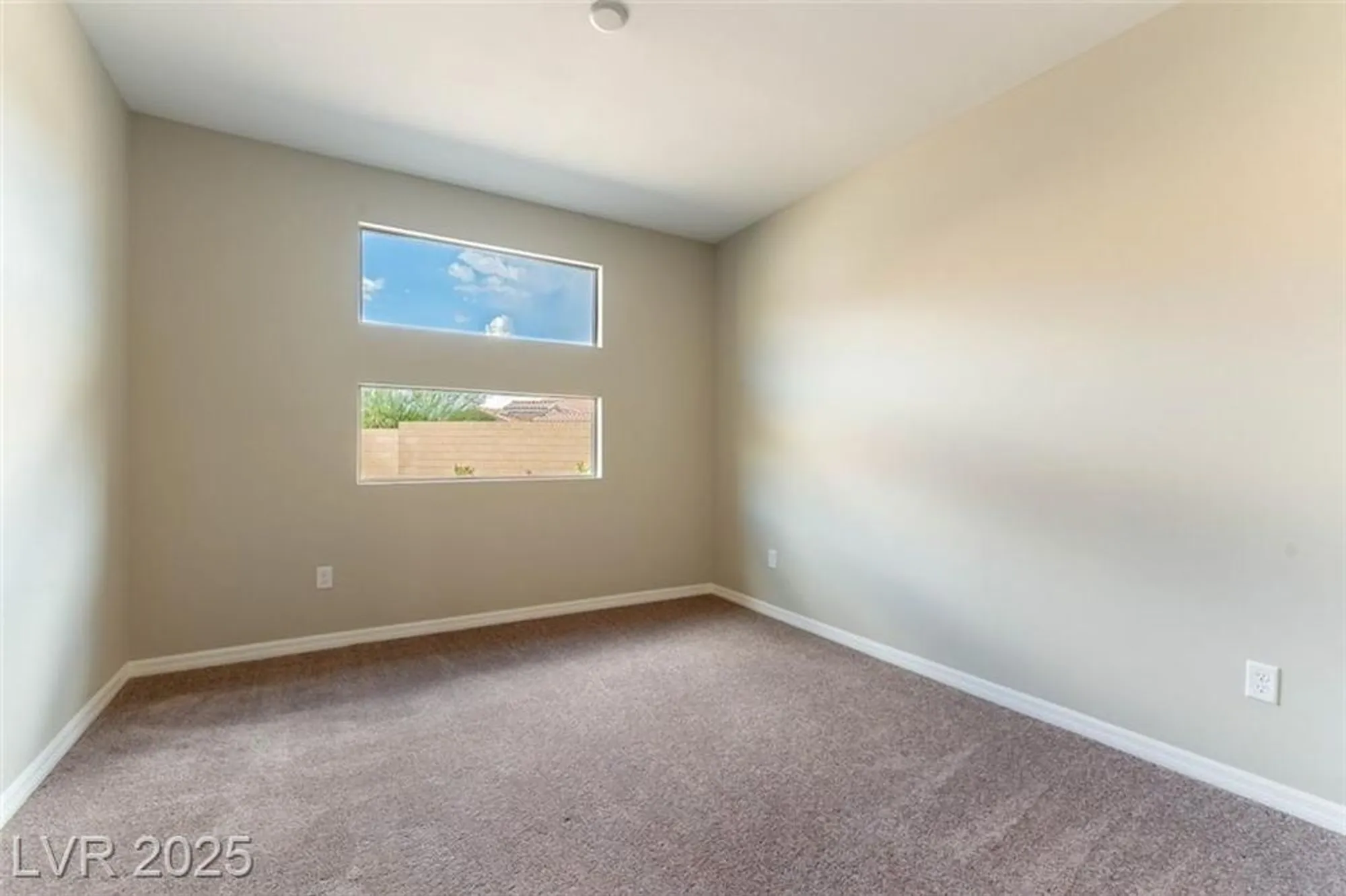 Property Slideshow image 18 of 30 | 127 crimson cactus ave, Henderson, NV, 89011