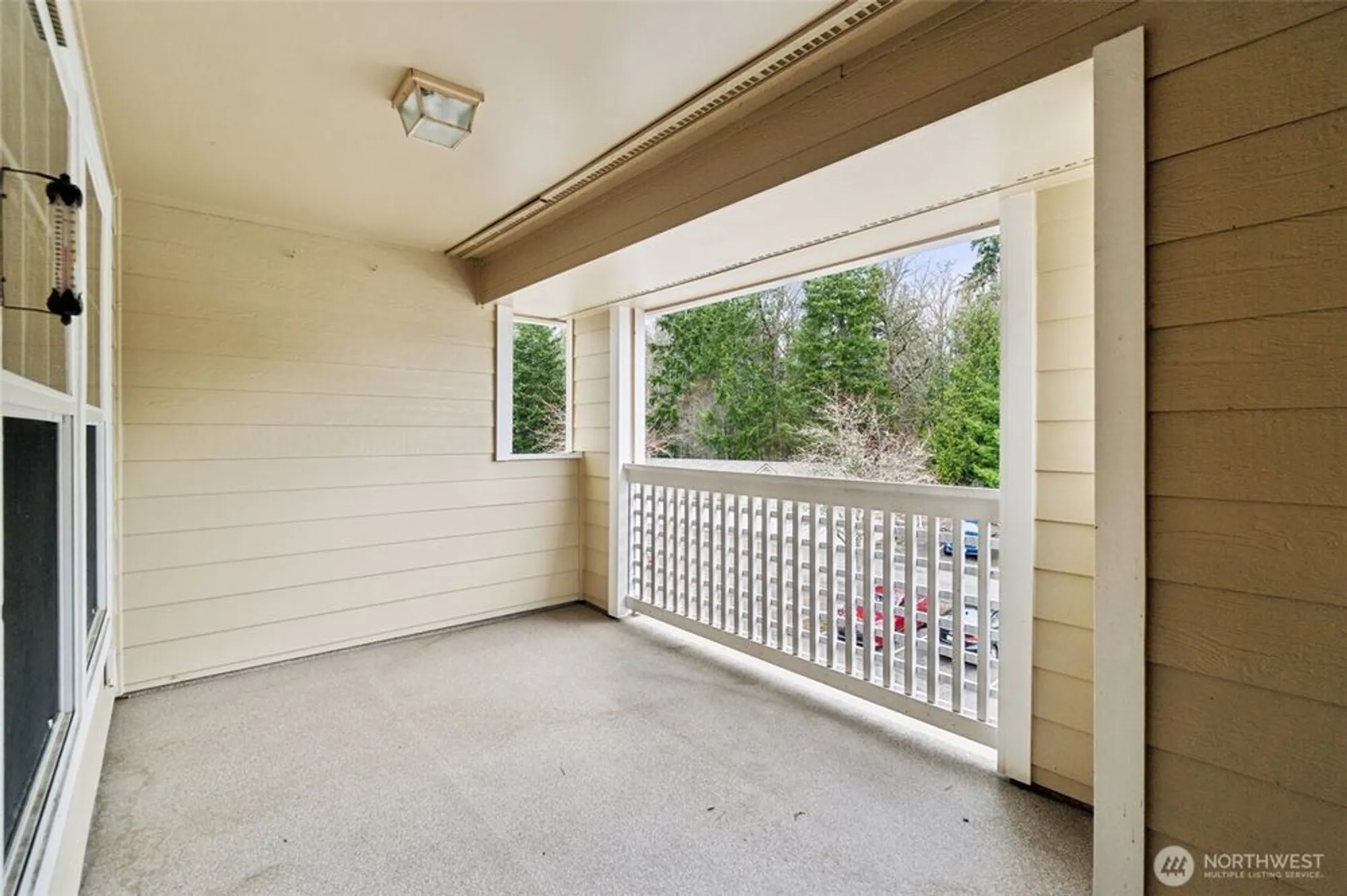 Property Slideshow image 22 of 40 | 4133 224th ln 302, Issaquah, WA, 98029
