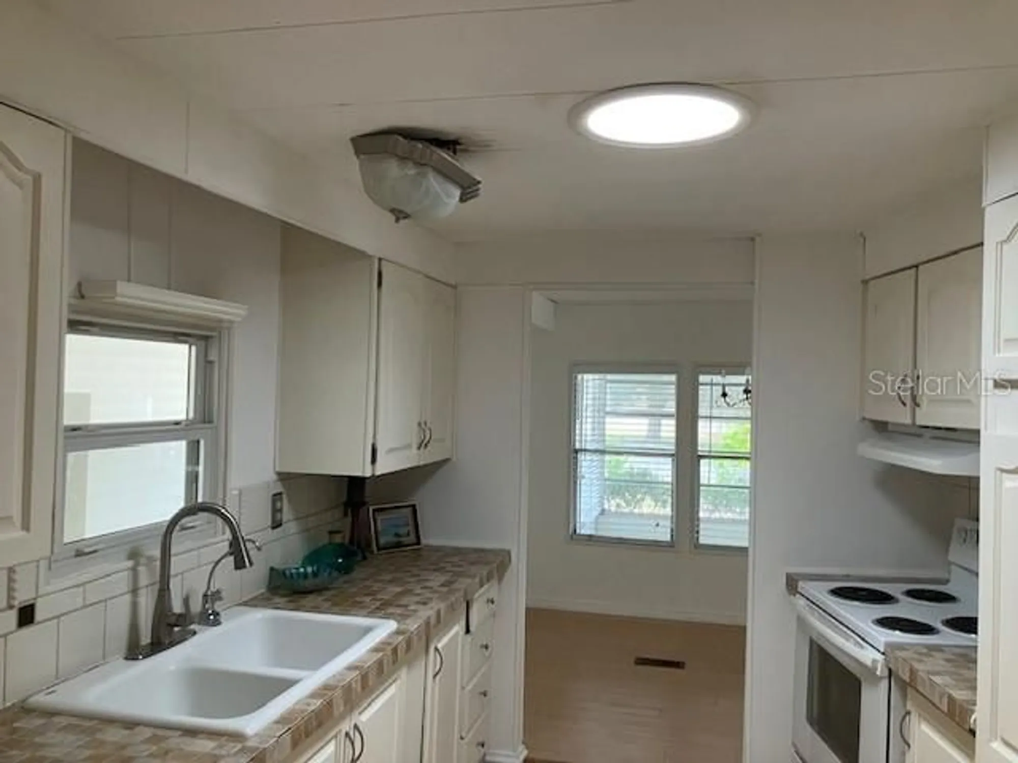 Property Slideshow image 4 of 21 | 1030 vermont ave, The Villages, FL, 32159