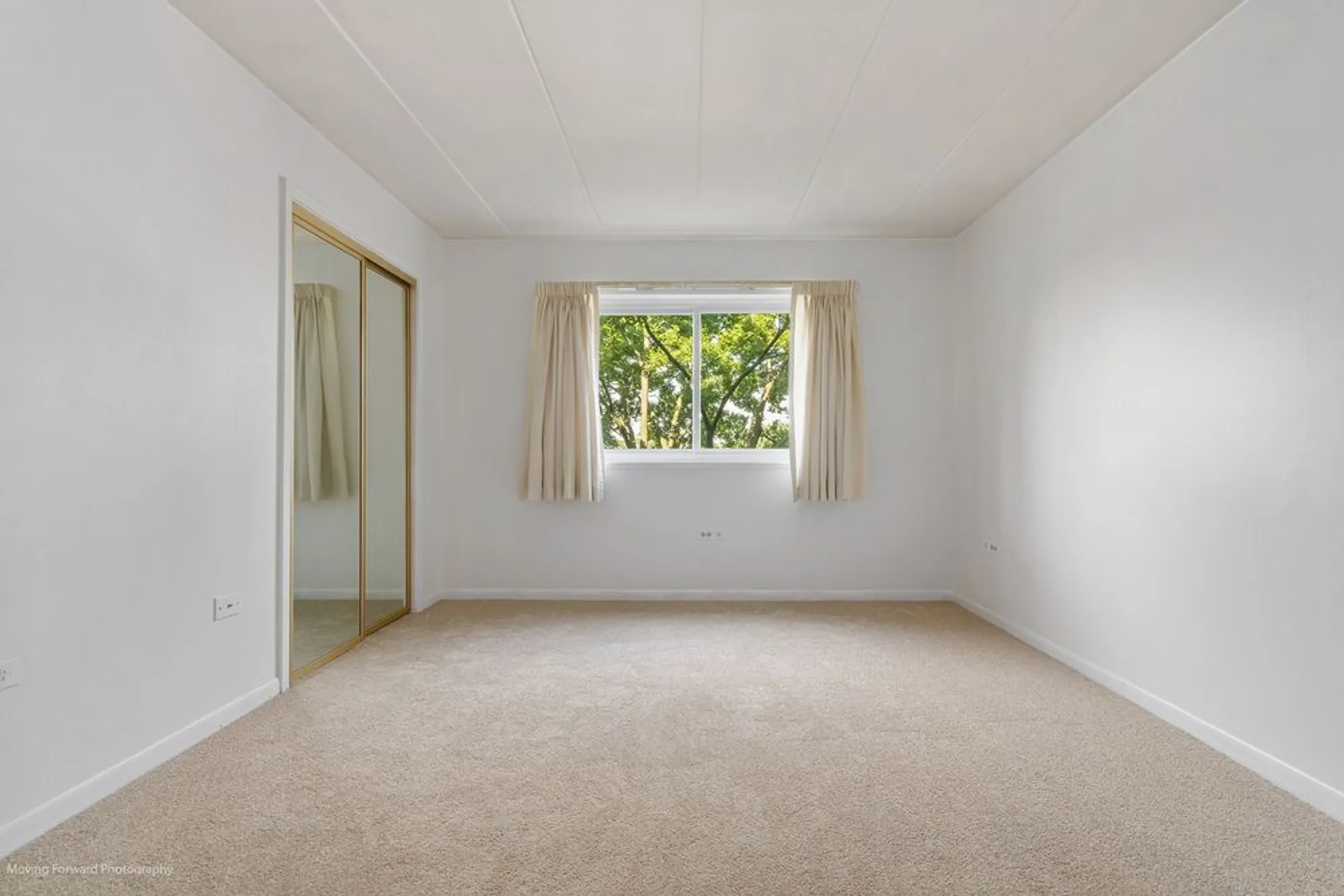 Property Slideshow image 16 of 36 | 2900 maple ave apt 13c, Downers Grove, IL, 60515