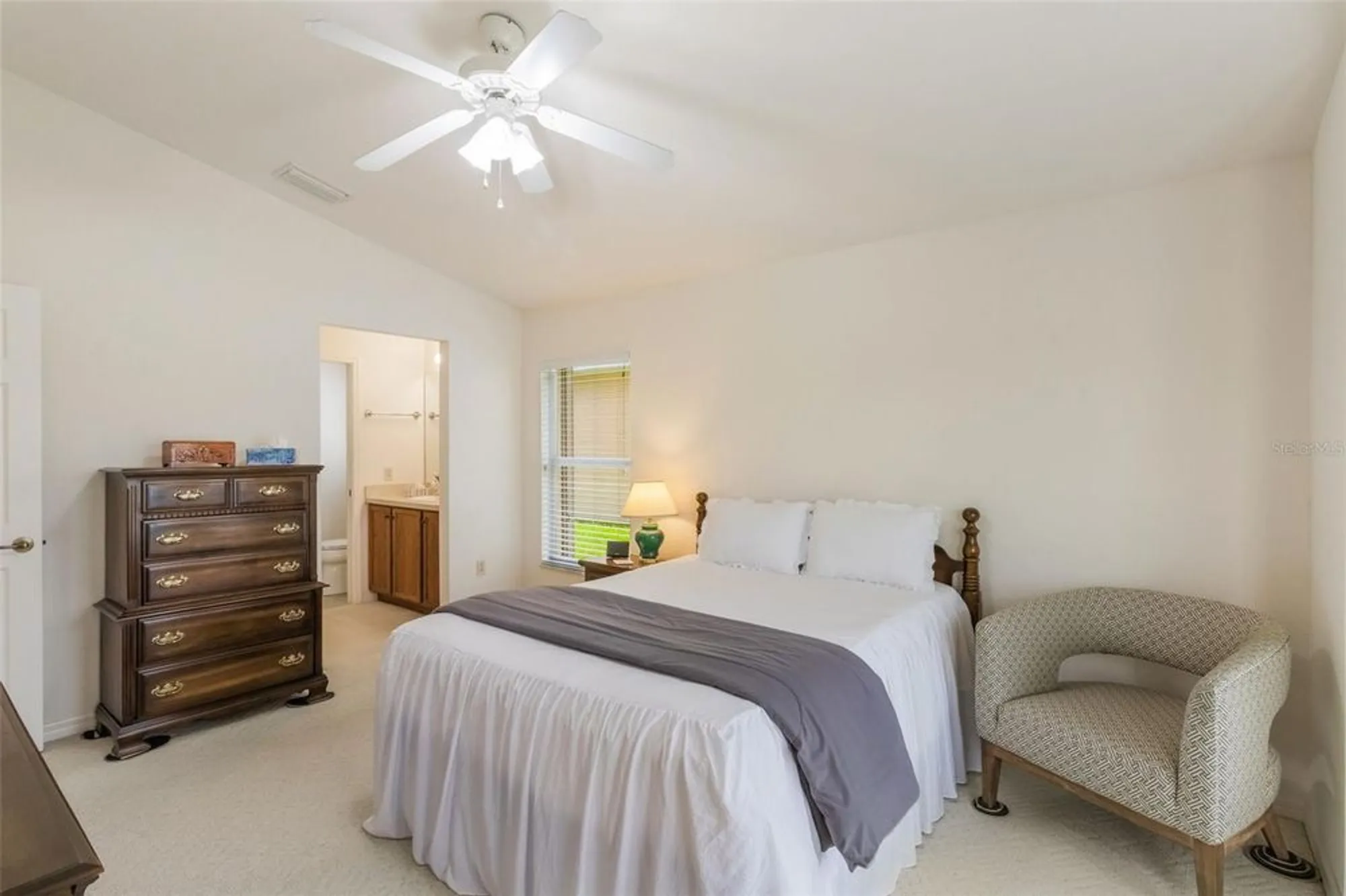 Property Slideshow image 16 of 39 | 464 lake suzanne dr, Lake Wales, FL, 33859