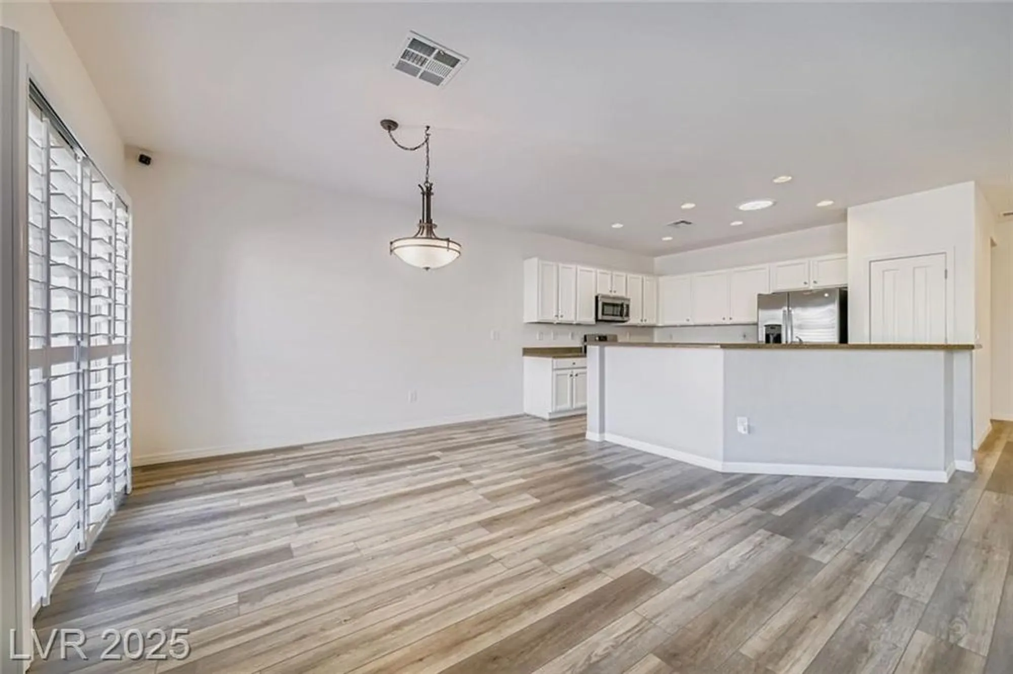Property Slideshow image 12 of 33 | 3220 flinthead dr, North Las Vegas, NV, 89084