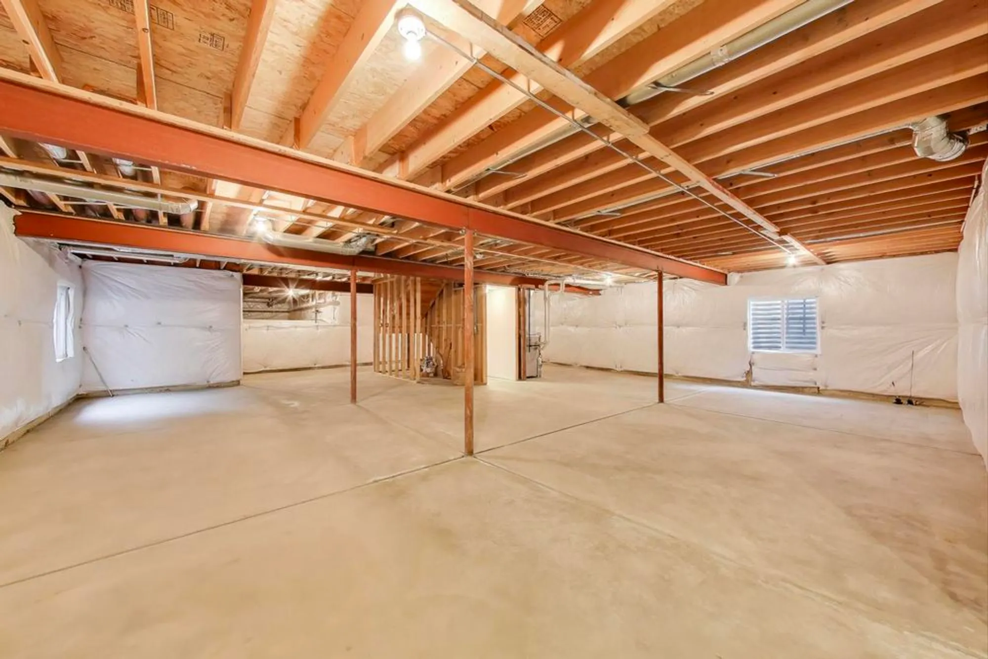 Property Slideshow image 22 of 27 | 1129 drury ln, Aurora, IL, 60502