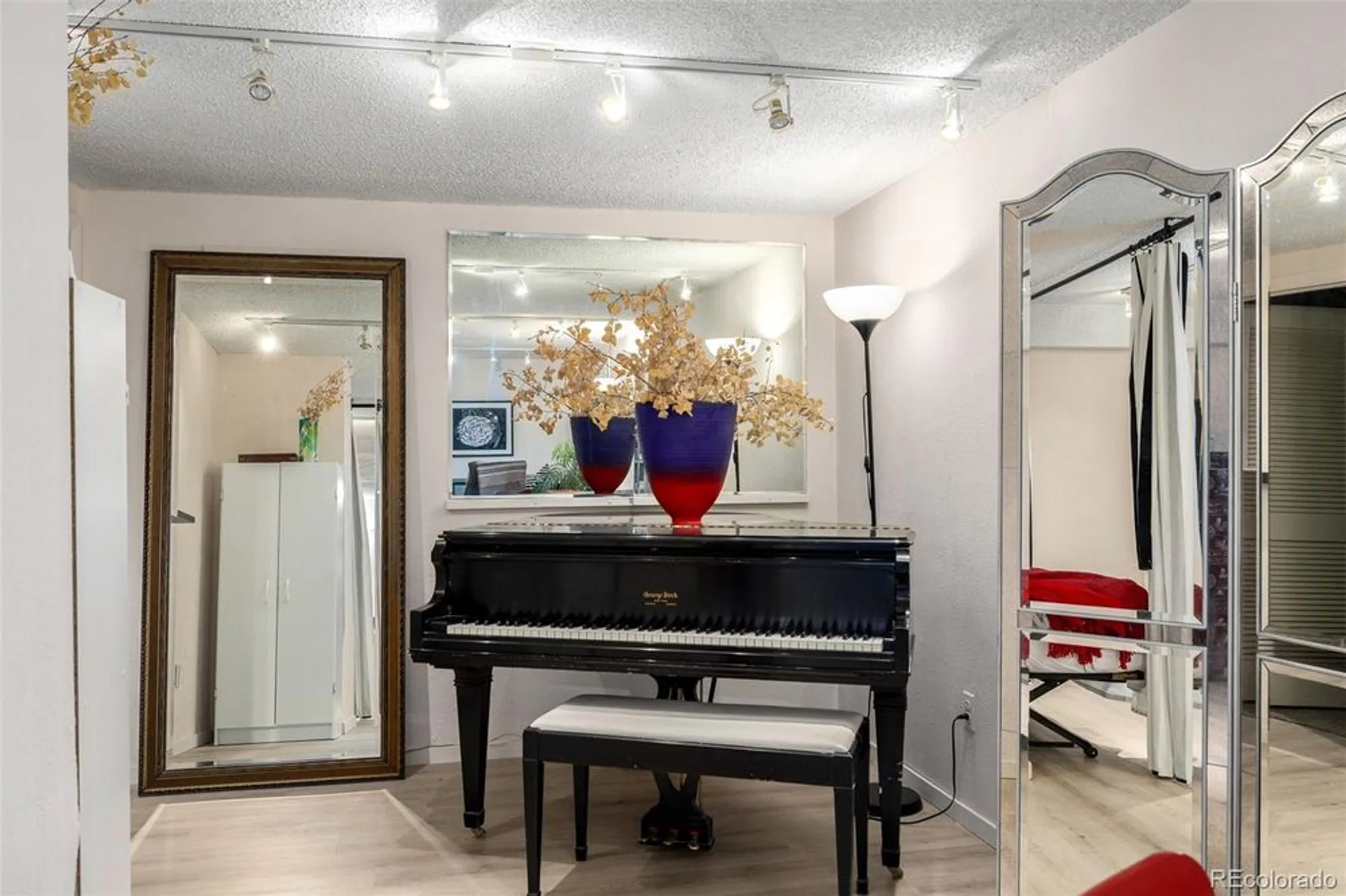 Property Slideshow image 27 of 46 | 7466 w cedar cir, Lakewood, CO, 80226