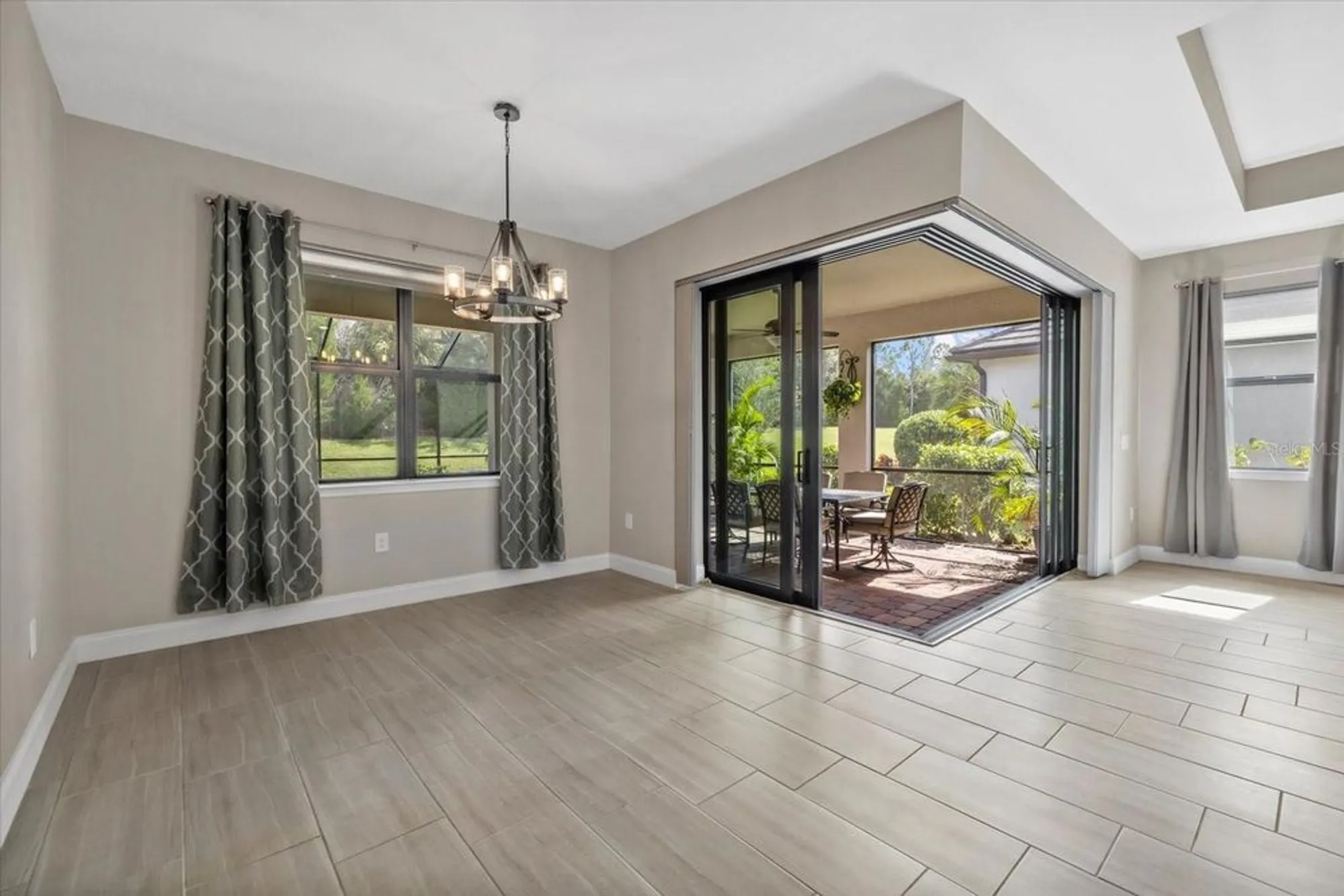 Property Slideshow image 16 of 43 | 6835 chester trl, Bradenton, FL, 34202