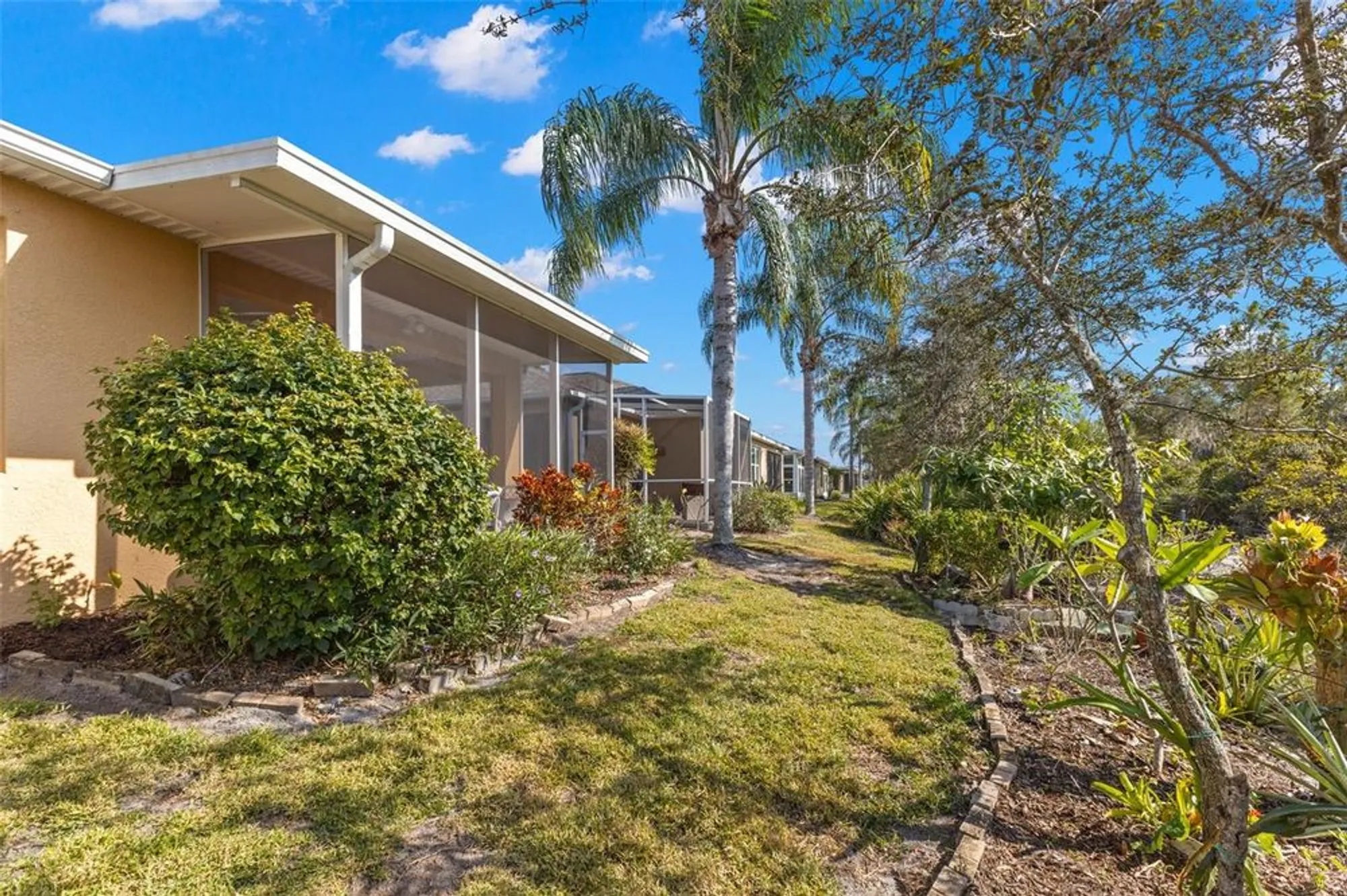 Property Slideshow image 26 of 66 | 2346 oakley green dr, Sun City Center, FL, 33573